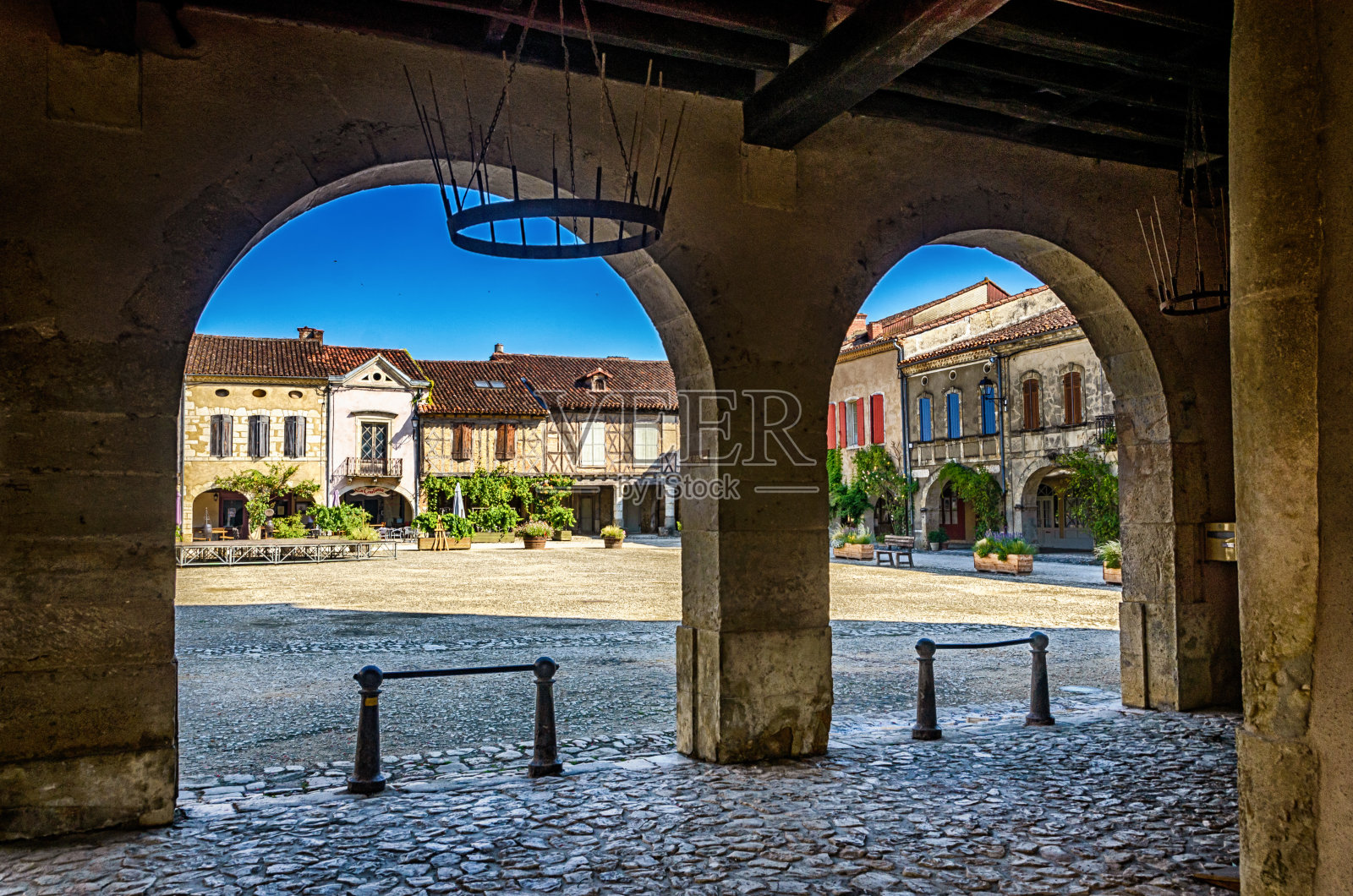 Labastide d’armagnac是一个美丽的村庄，位于法国朗德省照片摄影图片