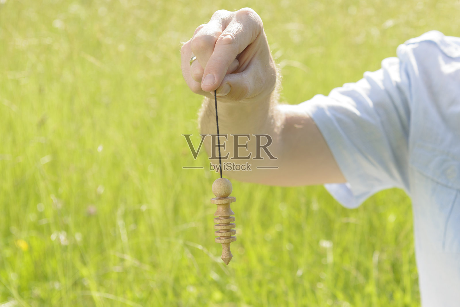 使用大木摆照片摄影图片