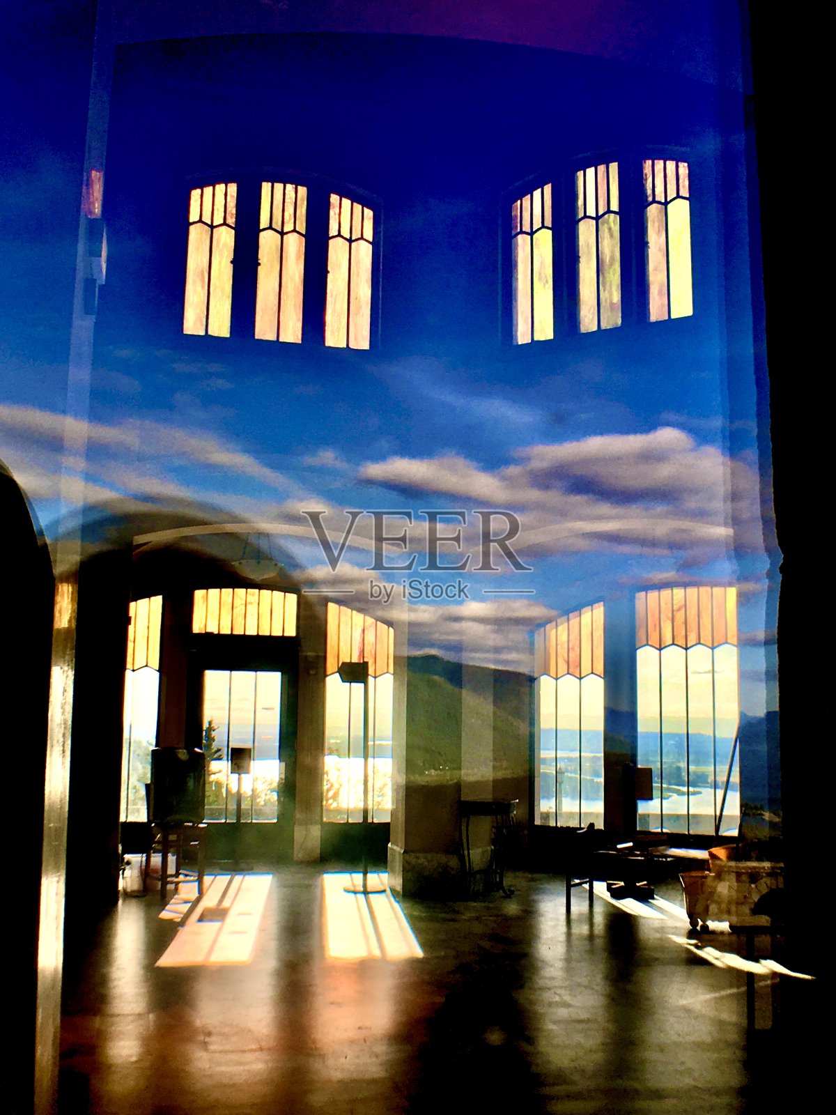 在皇冠点的Vista房子-国家历史地点登记-透过染色玻璃看照片摄影图片