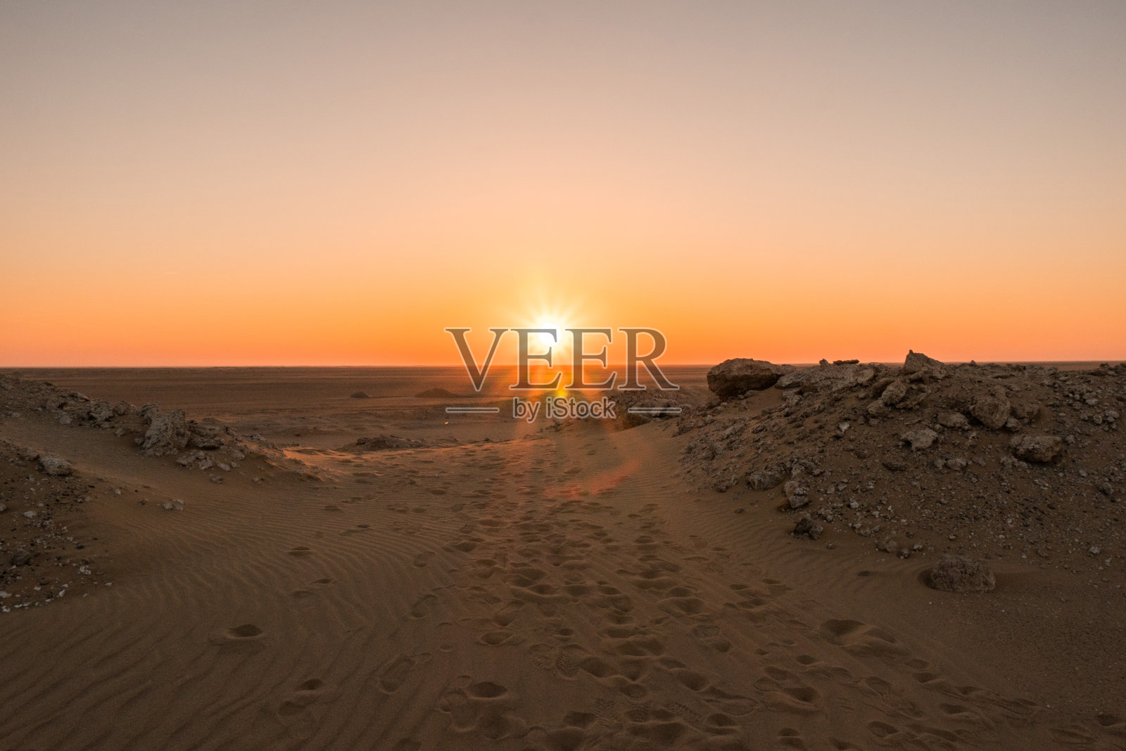沙特阿拉伯沙漠地区空旷地带景观照片摄影图片