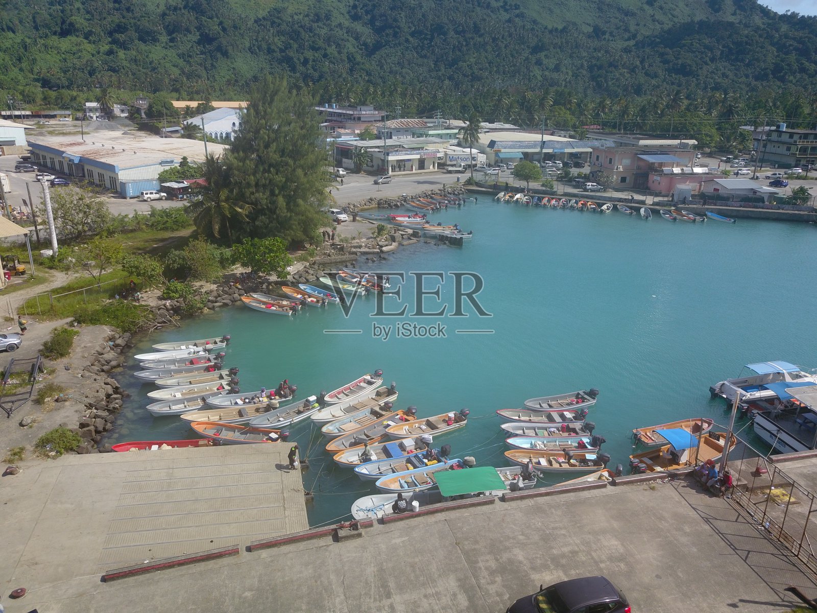 特鲁克泻湖维诺主岛，楚克照片摄影图片