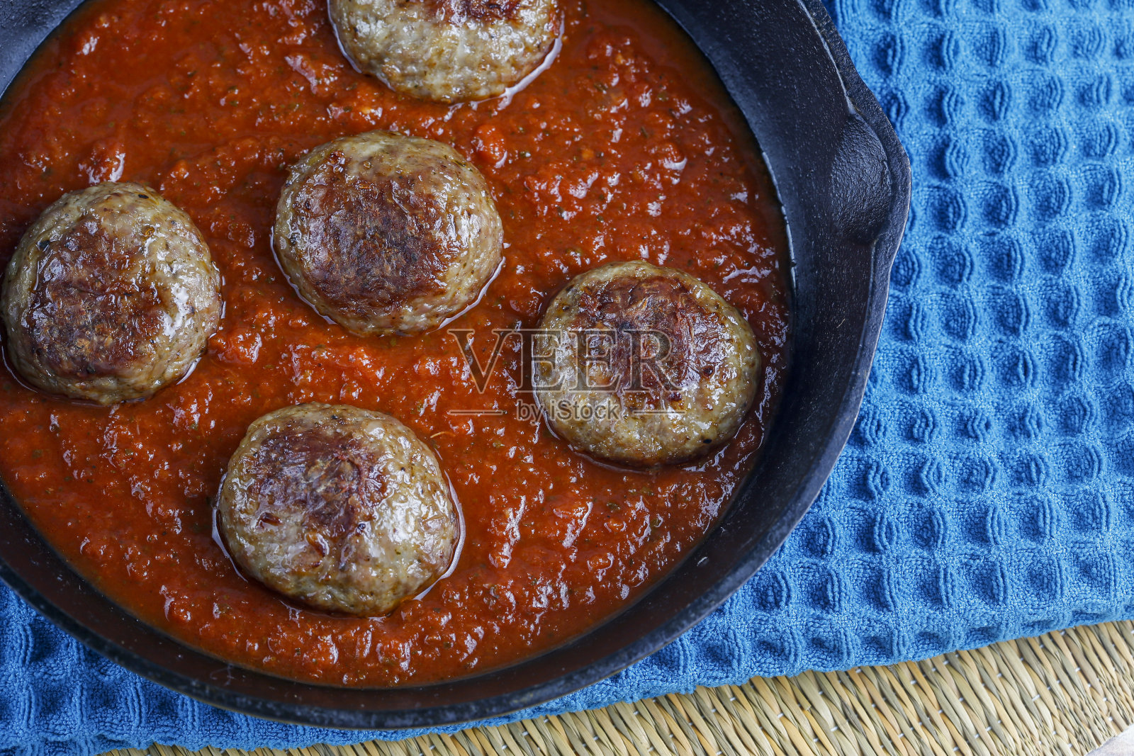 番茄沙司肉丸照片摄影图片