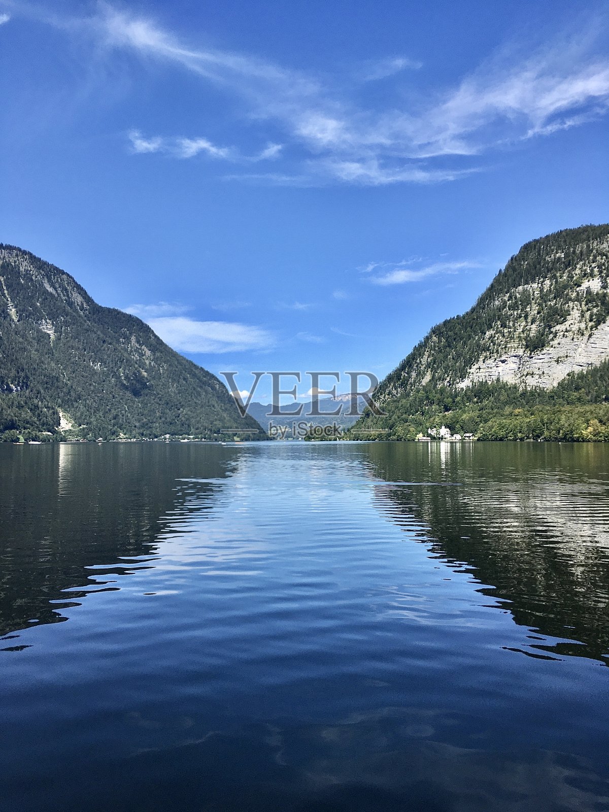 哈尔斯塔特是上奥地利州格蒙登区的一个小镇。照片摄影图片