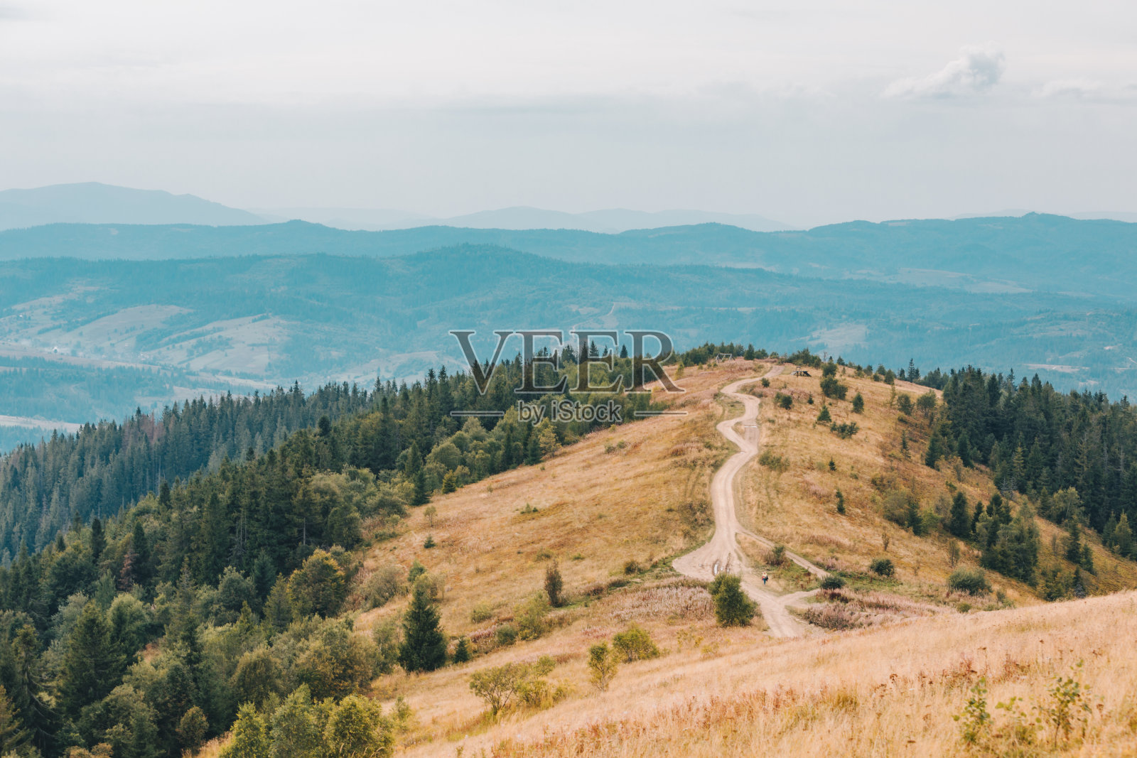 山间小路，秋色景观照片摄影图片