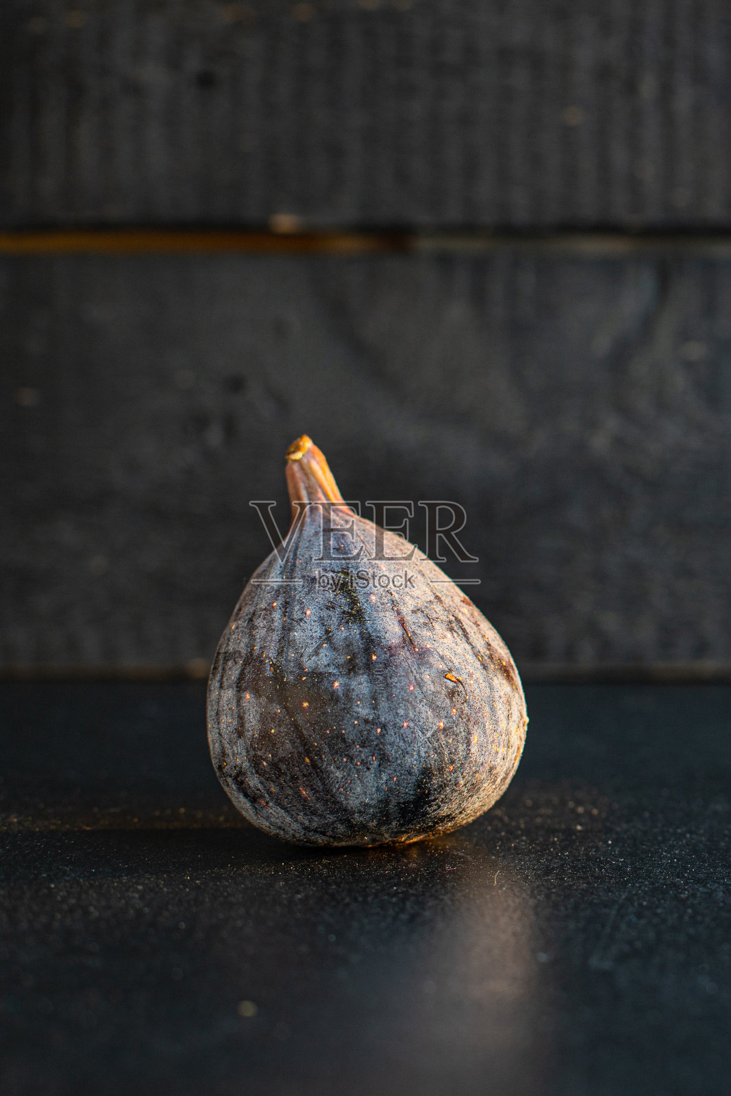 无花果，成熟的生的多汁的切片，食用大小，健康的东西，部分俯视图拷贝空间照片摄影图片