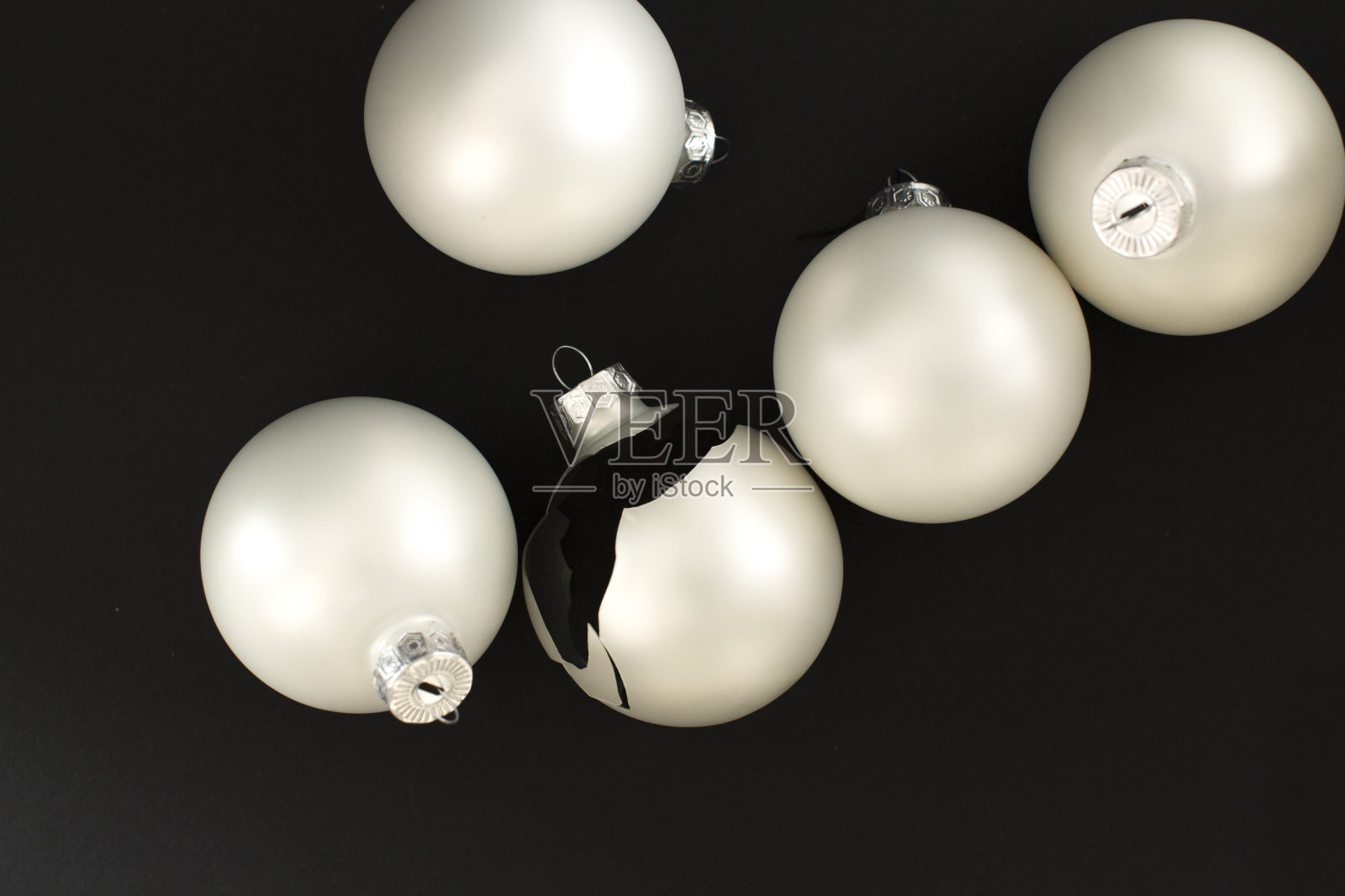 白色圣诞节装饰品照片摄影图片