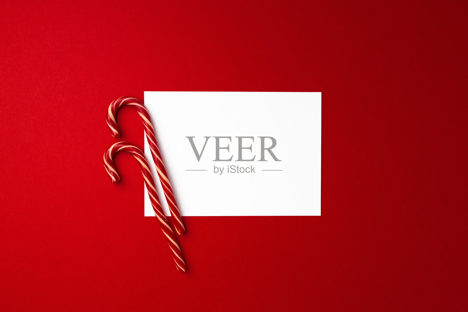 空白纸和糖果，圣诞贺卡照片摄影图片