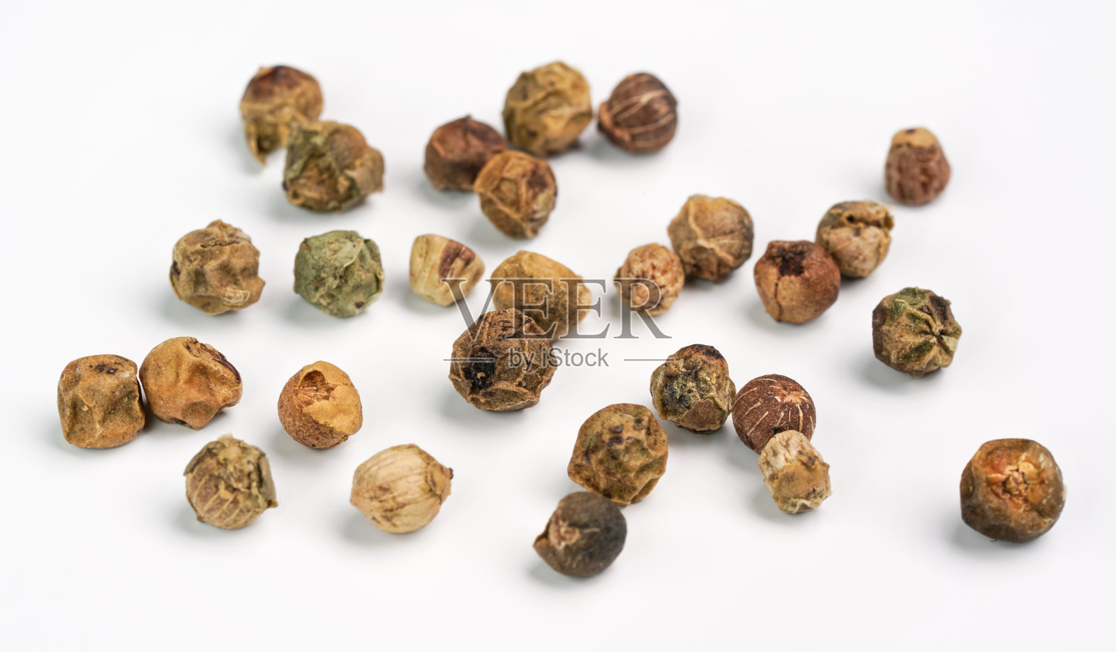 干青椒孤立在白色背景板上，从上面的特写照片摄影图片