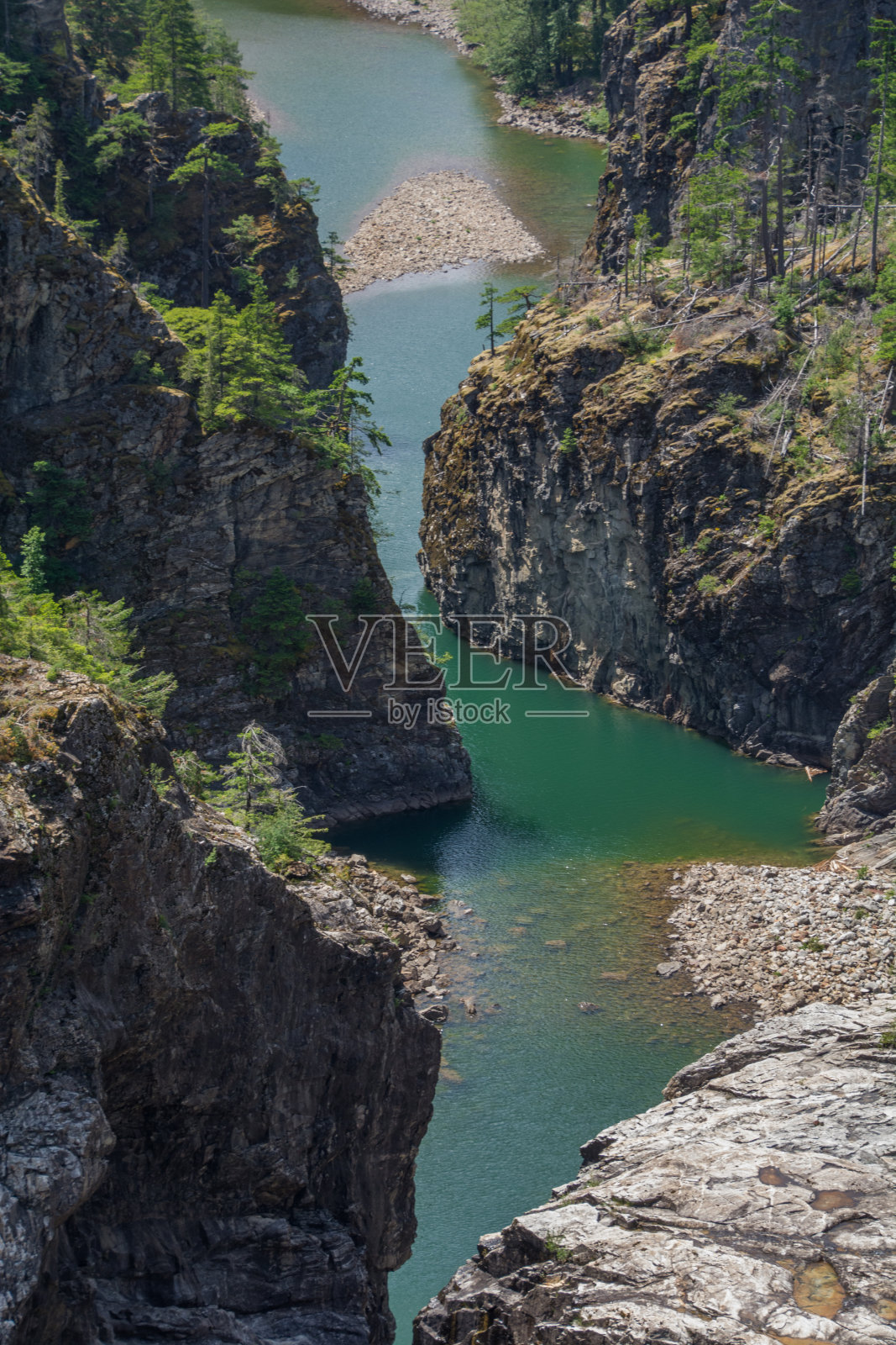 华盛顿斯卡吉特河上的代波罗大坝照片摄影图片