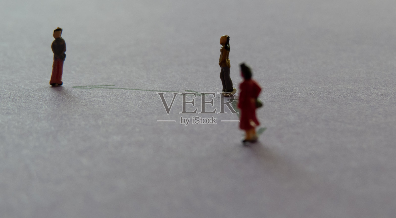 一群人与人之间有距离的小人照片摄影图片