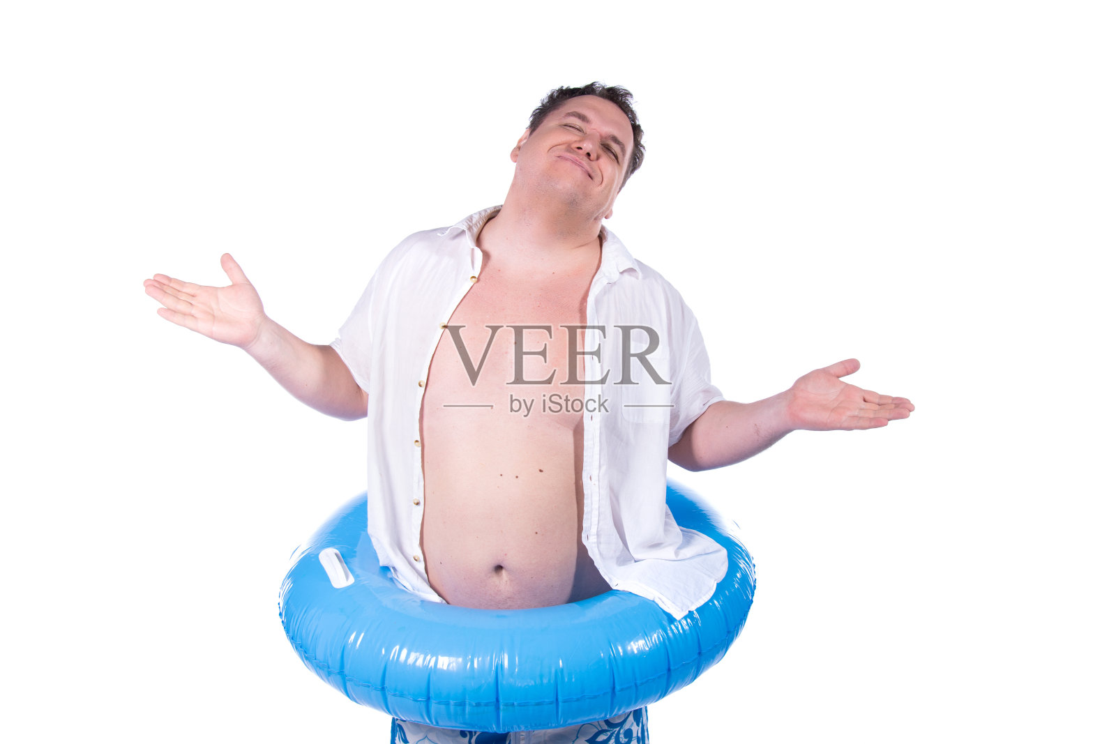 快乐的夏天。有趣的胖子和假期。照片摄影图片