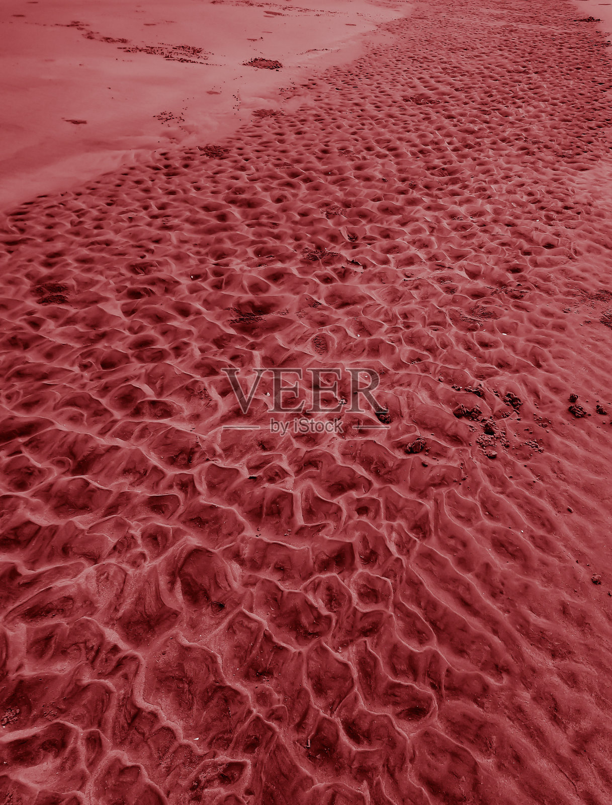 模糊的沙滩图案和壁纸，红色沙滩纹理旅游概念模糊的背景，散景效果与沙粒照片摄影图片