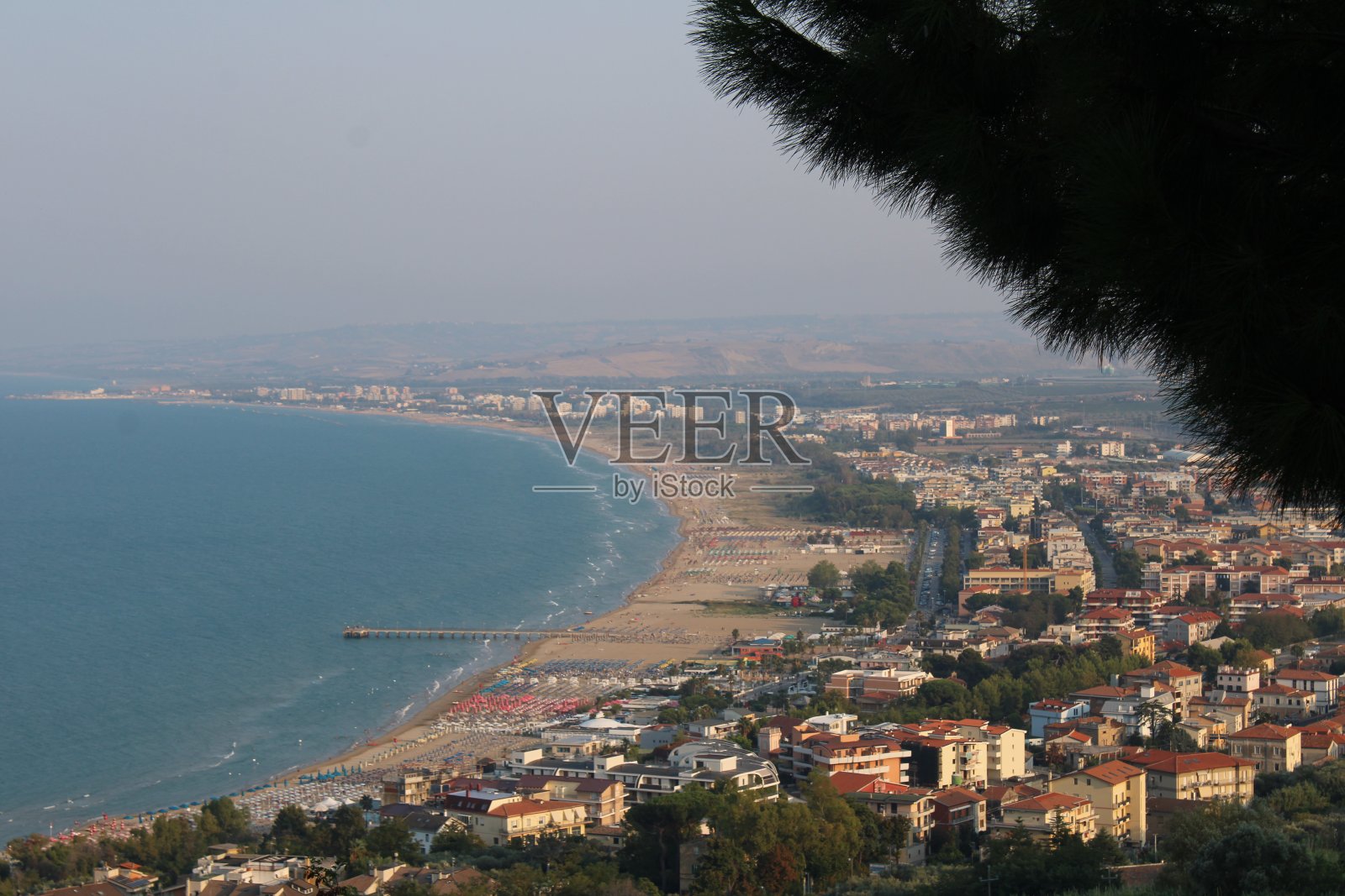 意大利瓦斯托海滩照片摄影图片