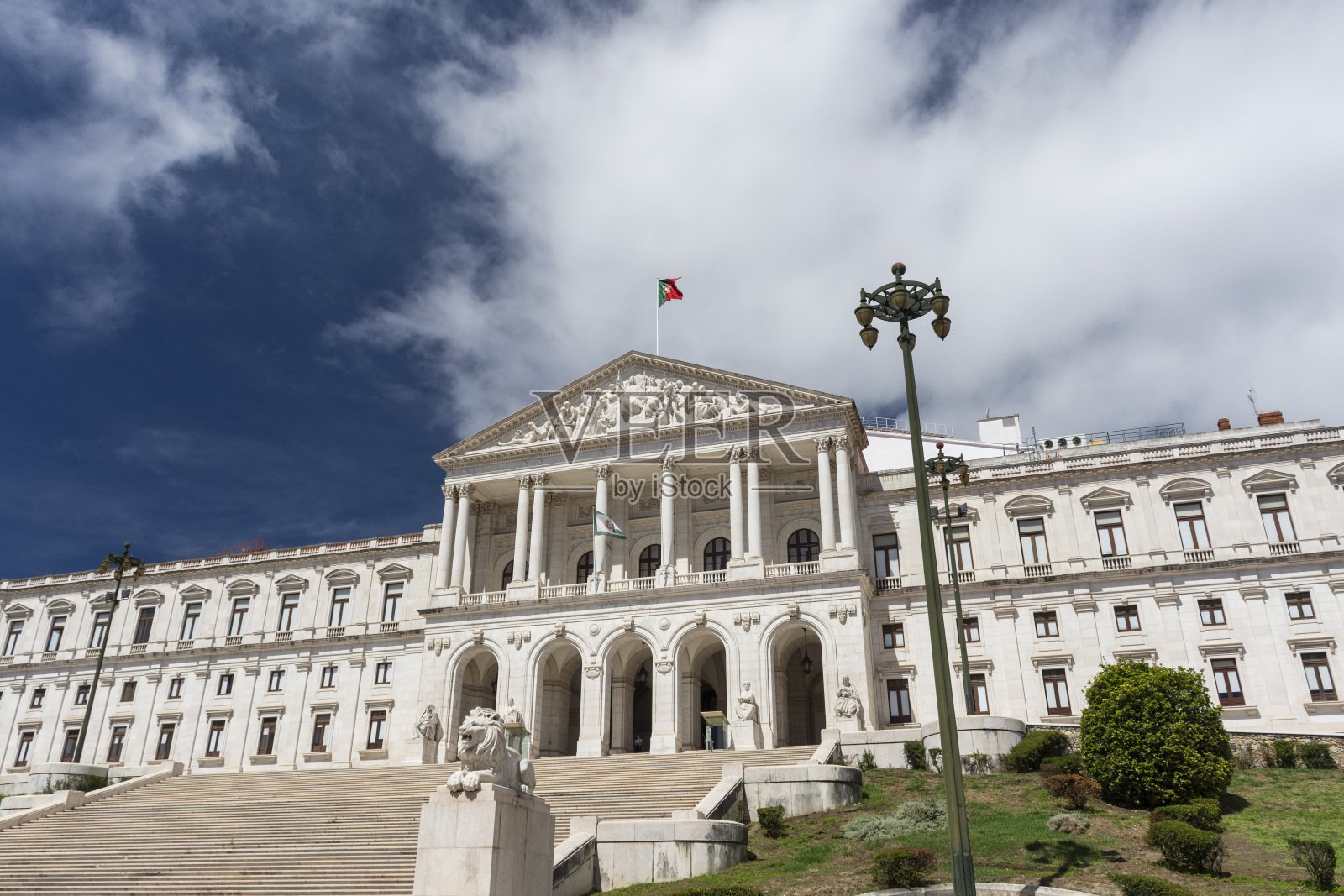 历史悠久的葡萄牙议会大厦的美丽景色照片摄影图片