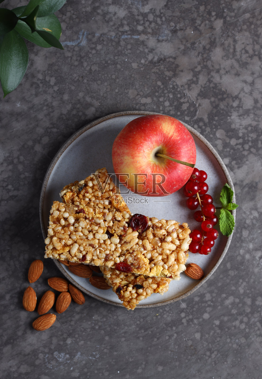 麦片棒和水果照片摄影图片