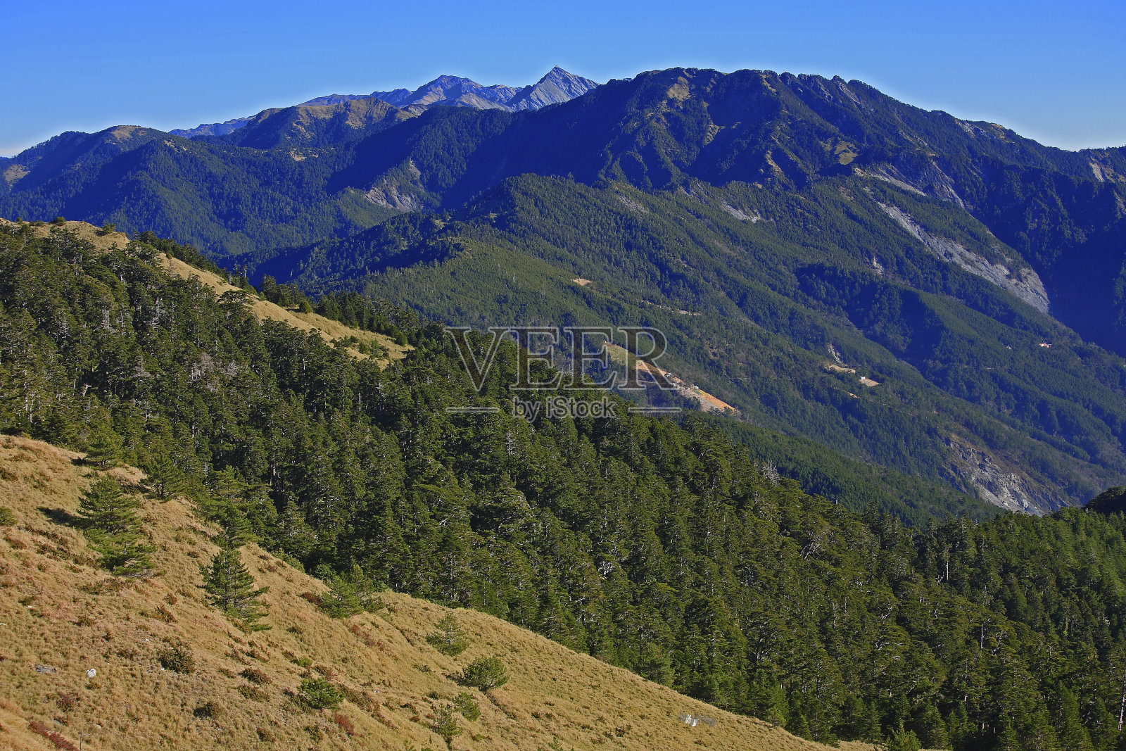 台湾南投河环山南湖山照片摄影图片