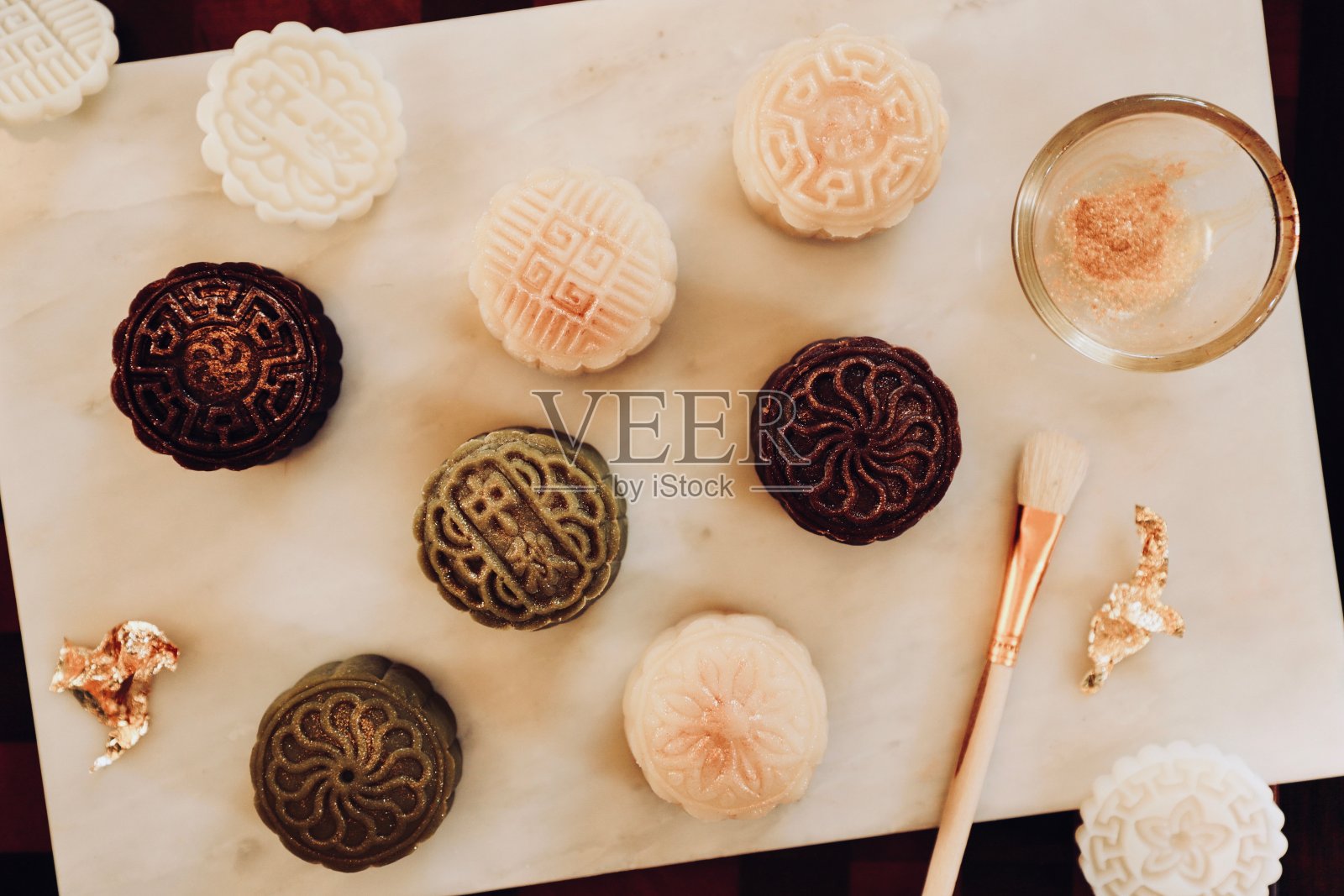 雪皮月饼，中秋月饼的新版本照片摄影图片