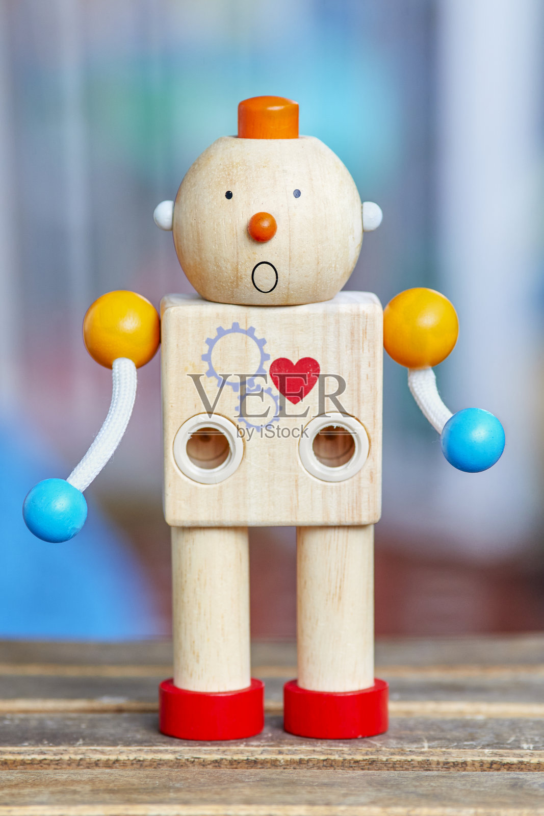 木制玩具机器人照片摄影图片
