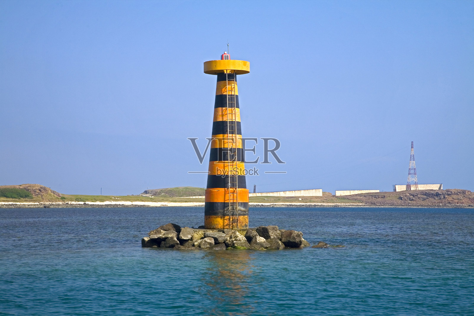 台湾澎湖湾岸潭门港灯塔照片摄影图片