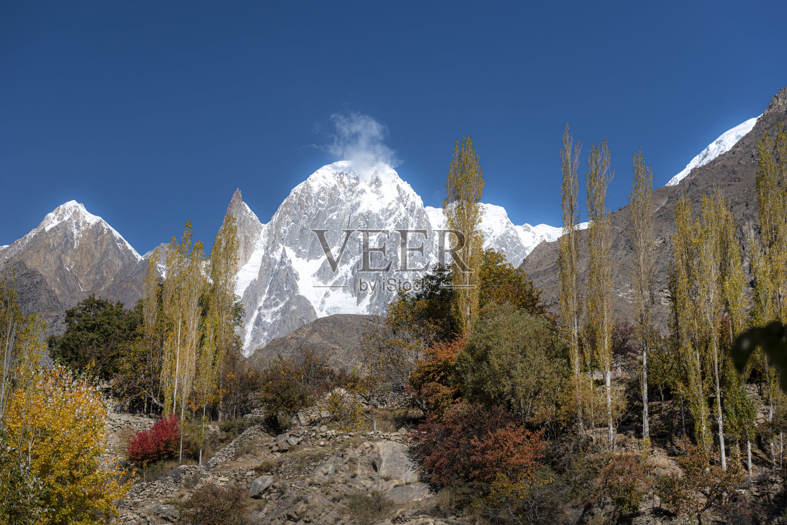 巴基斯坦罕萨的秋天照片摄影图片