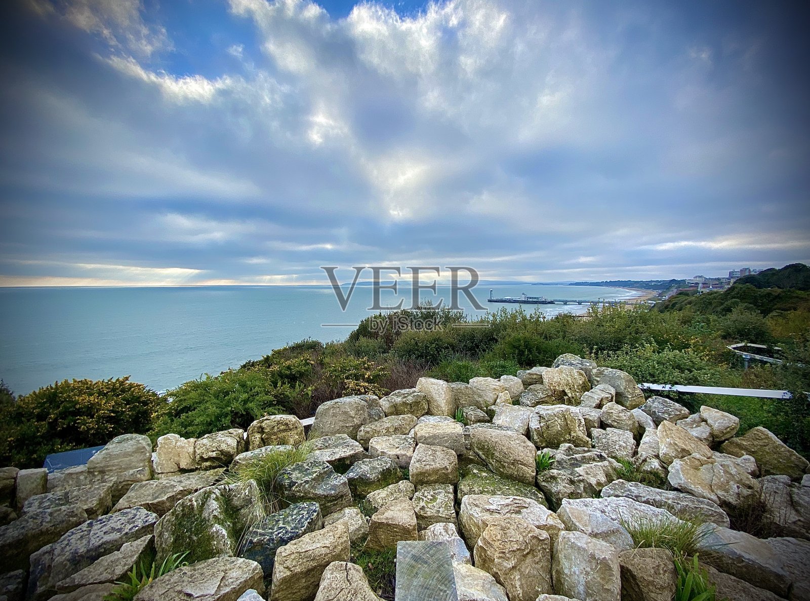 伯恩茅斯海边照片摄影图片