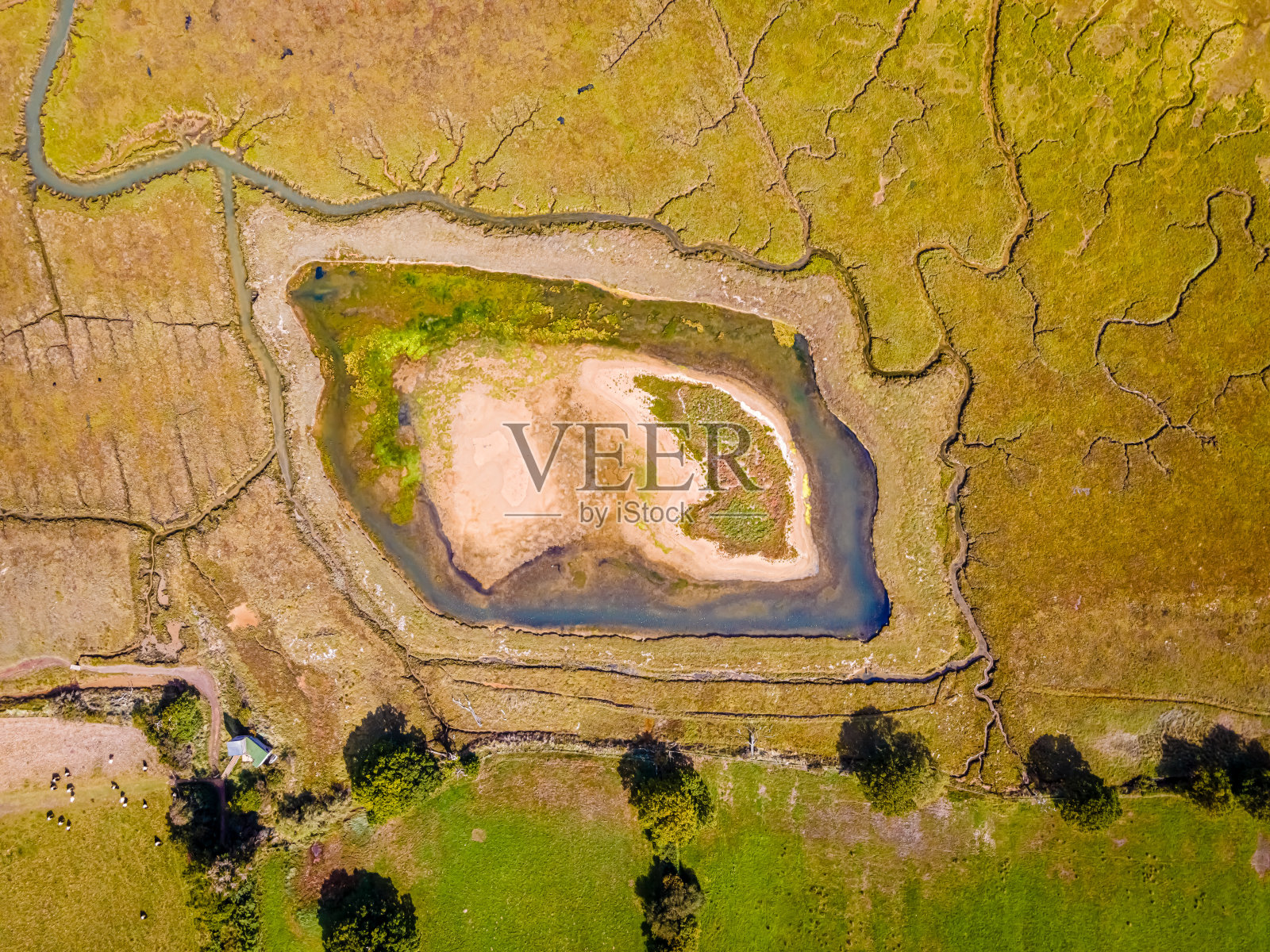 英国怀特岛纽顿的鸟瞰图照片摄影图片