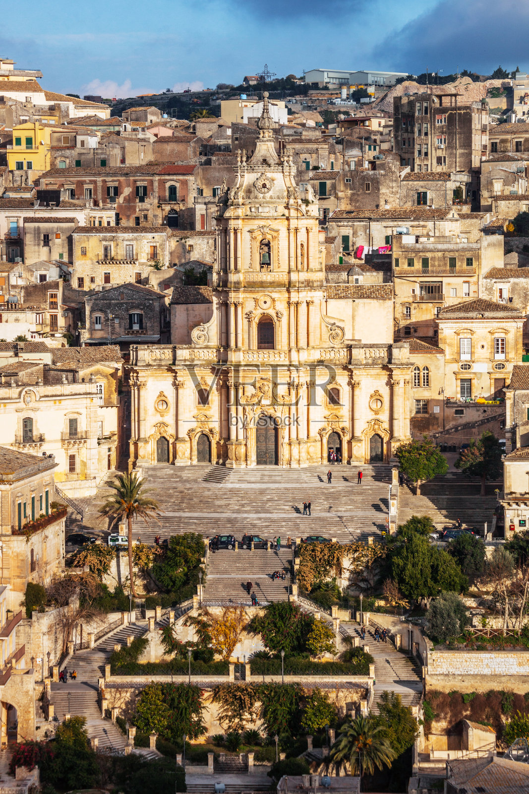西西里岛的小镇,口风琴照片摄影图片