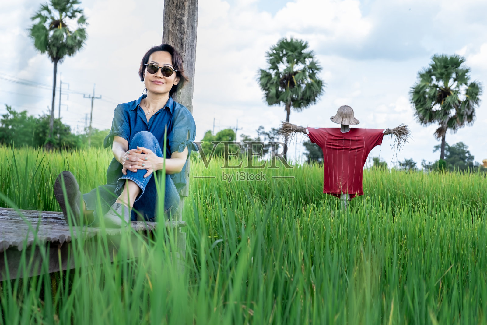女人旅游照片摄影图片