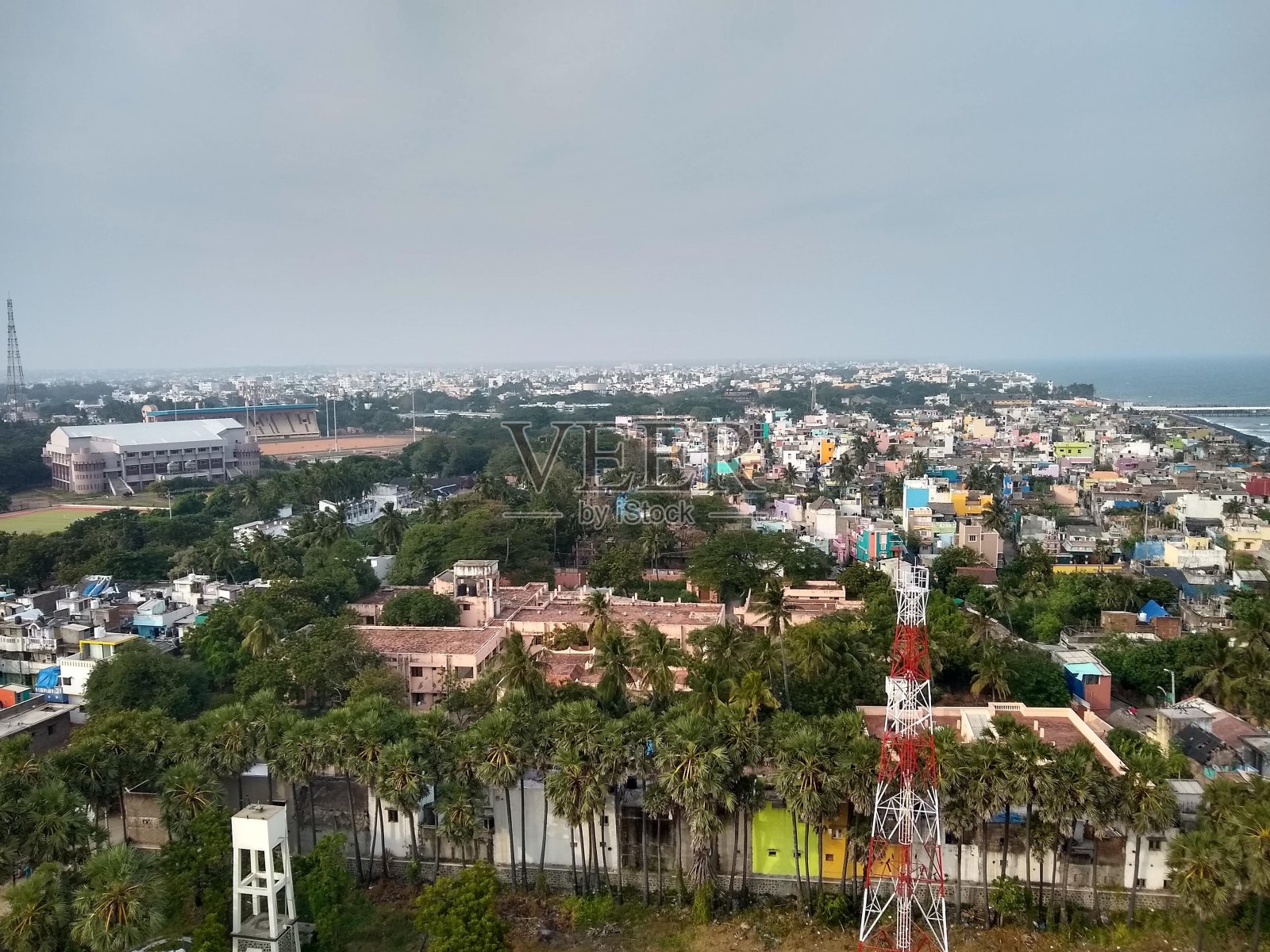 灯塔上的本地治里景色照片摄影图片