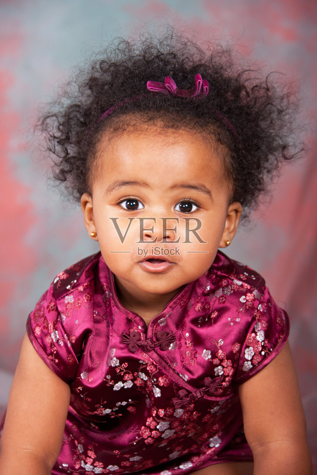 阿拉伯语的孩子照片摄影图片