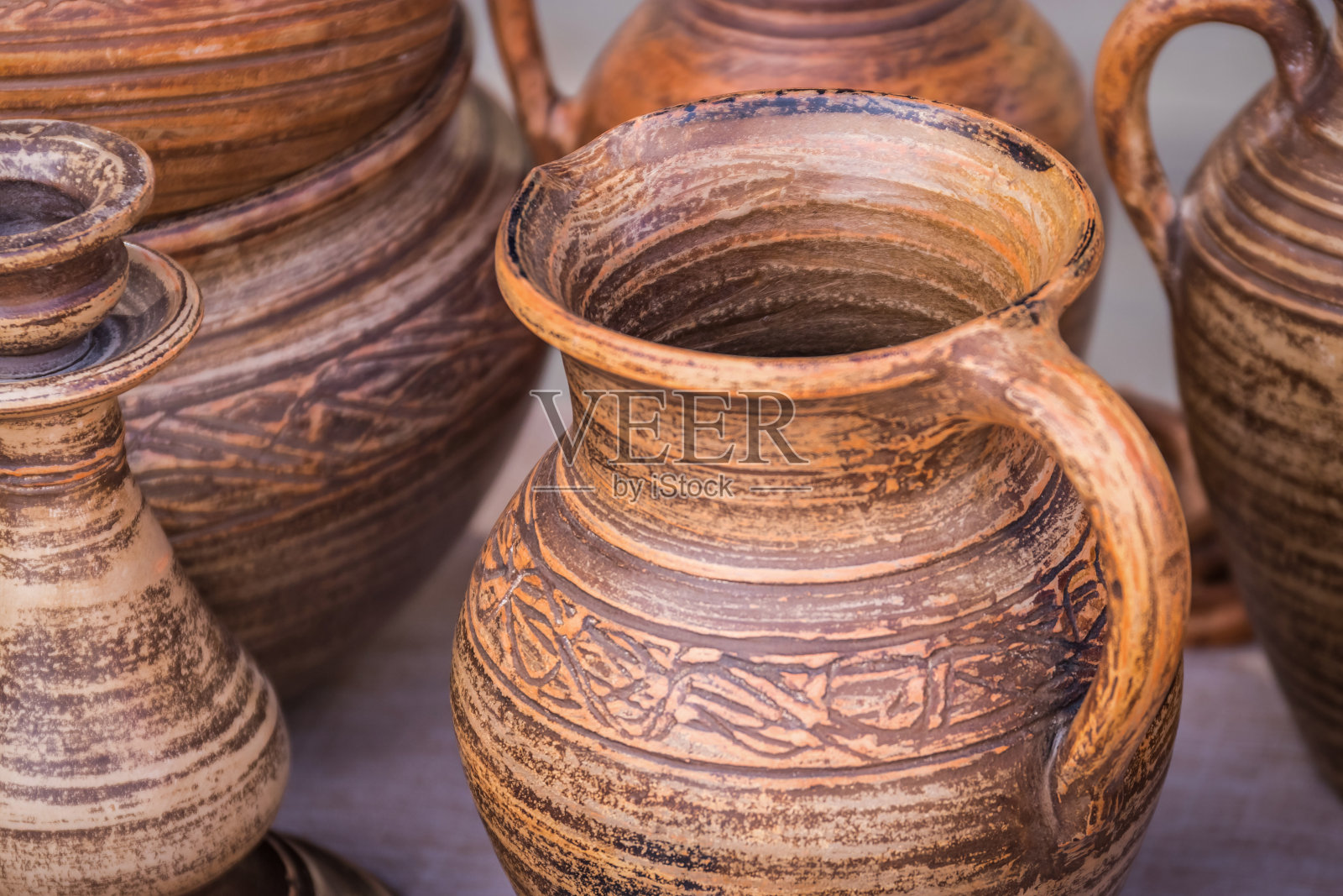 不同的壶特写，柔和的选择性聚焦照片摄影图片