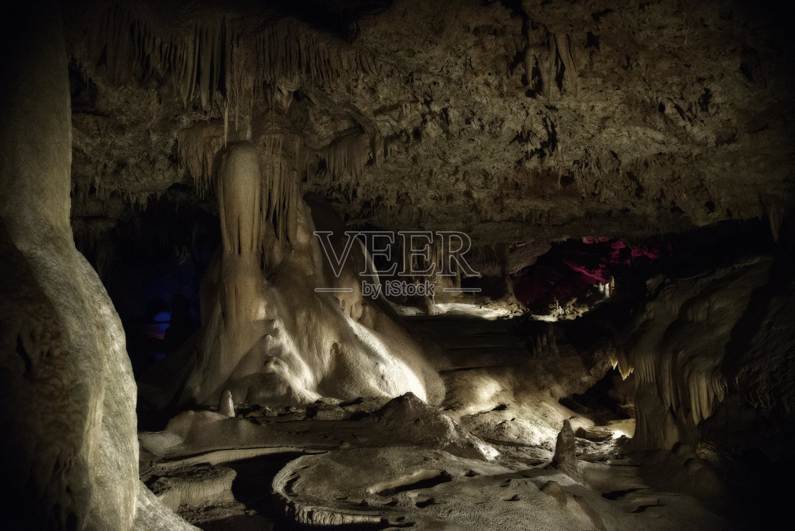 洞穴探险照片摄影图片