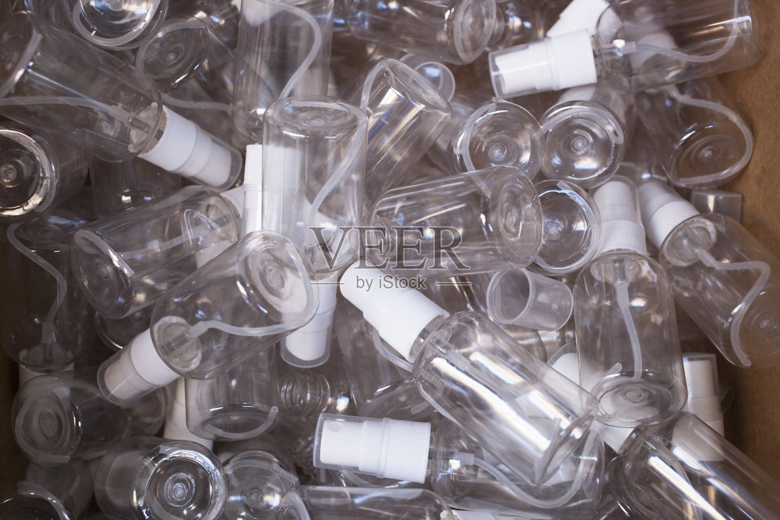 预防冠状病毒的洗手液照片摄影图片