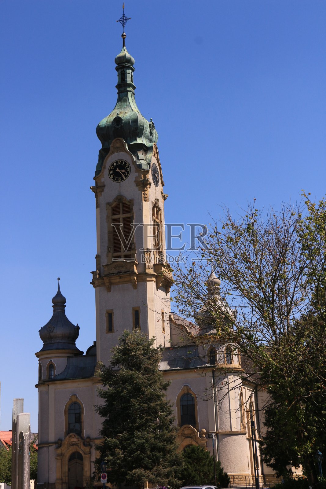 霍根海姆市中心的一座历史悠久的教堂照片摄影图片