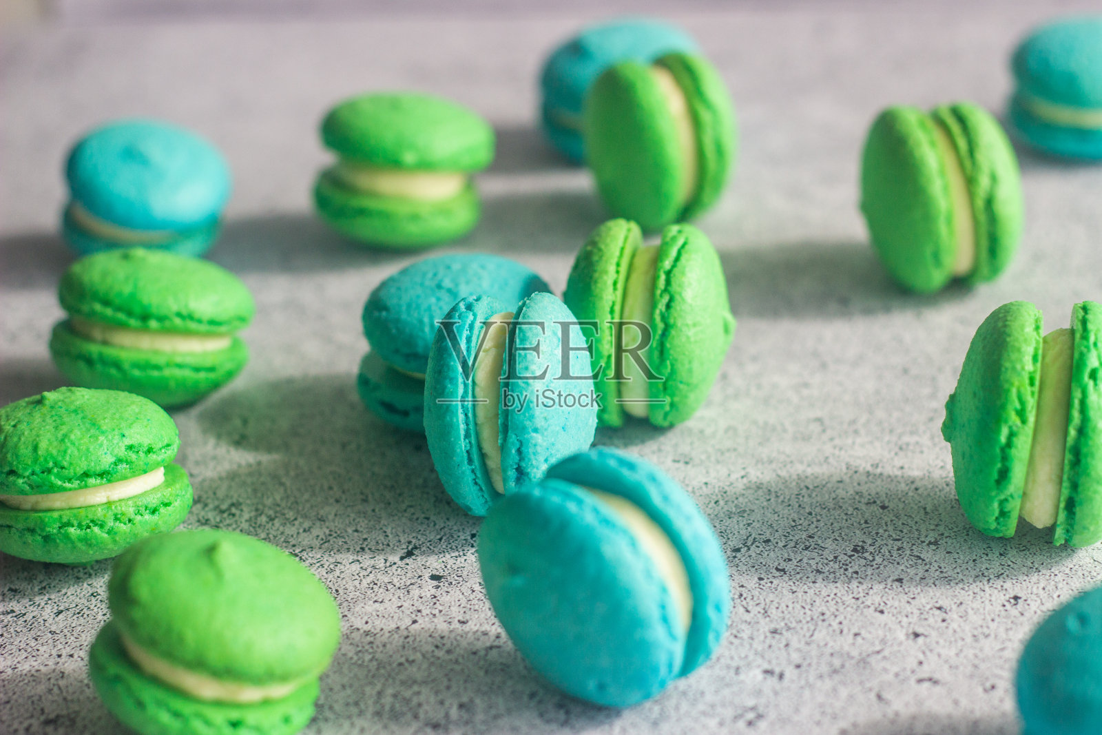 蛋白杏仁饼干。美味的法国甜点照片摄影图片