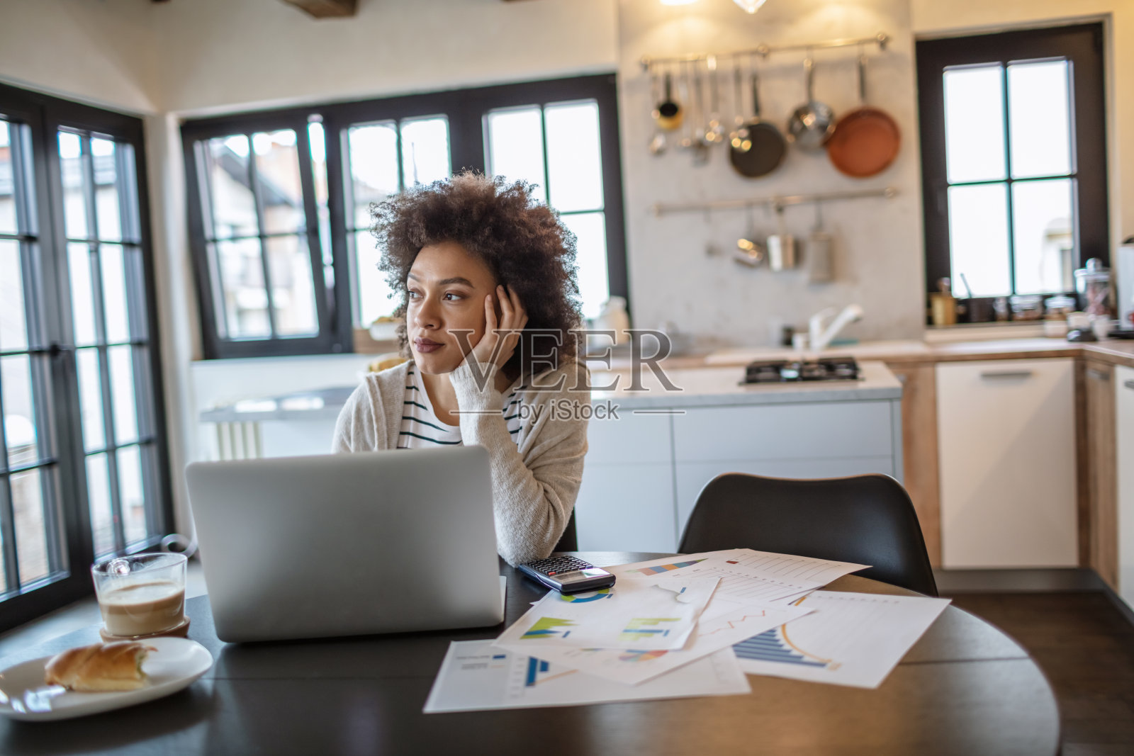 在家工作照片摄影图片