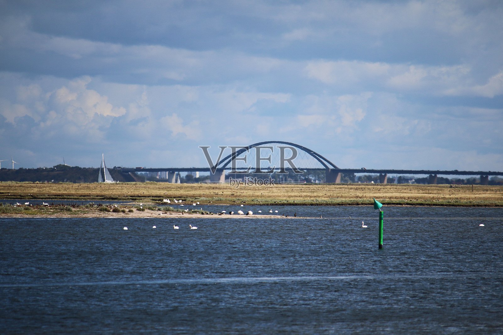德国北部一座岛屿的大桥照片摄影图片