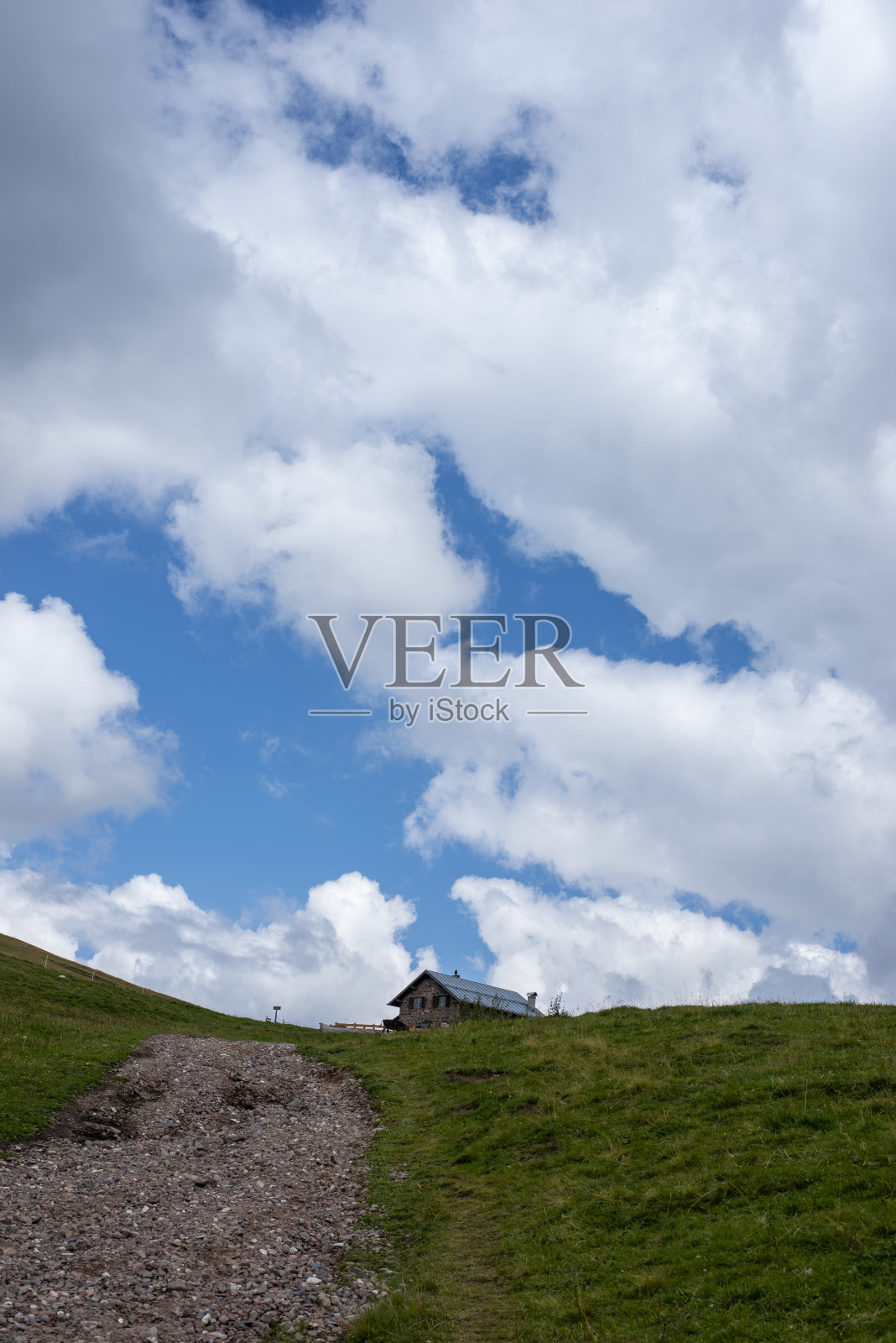 美丽的白云石景观在夏天照片摄影图片