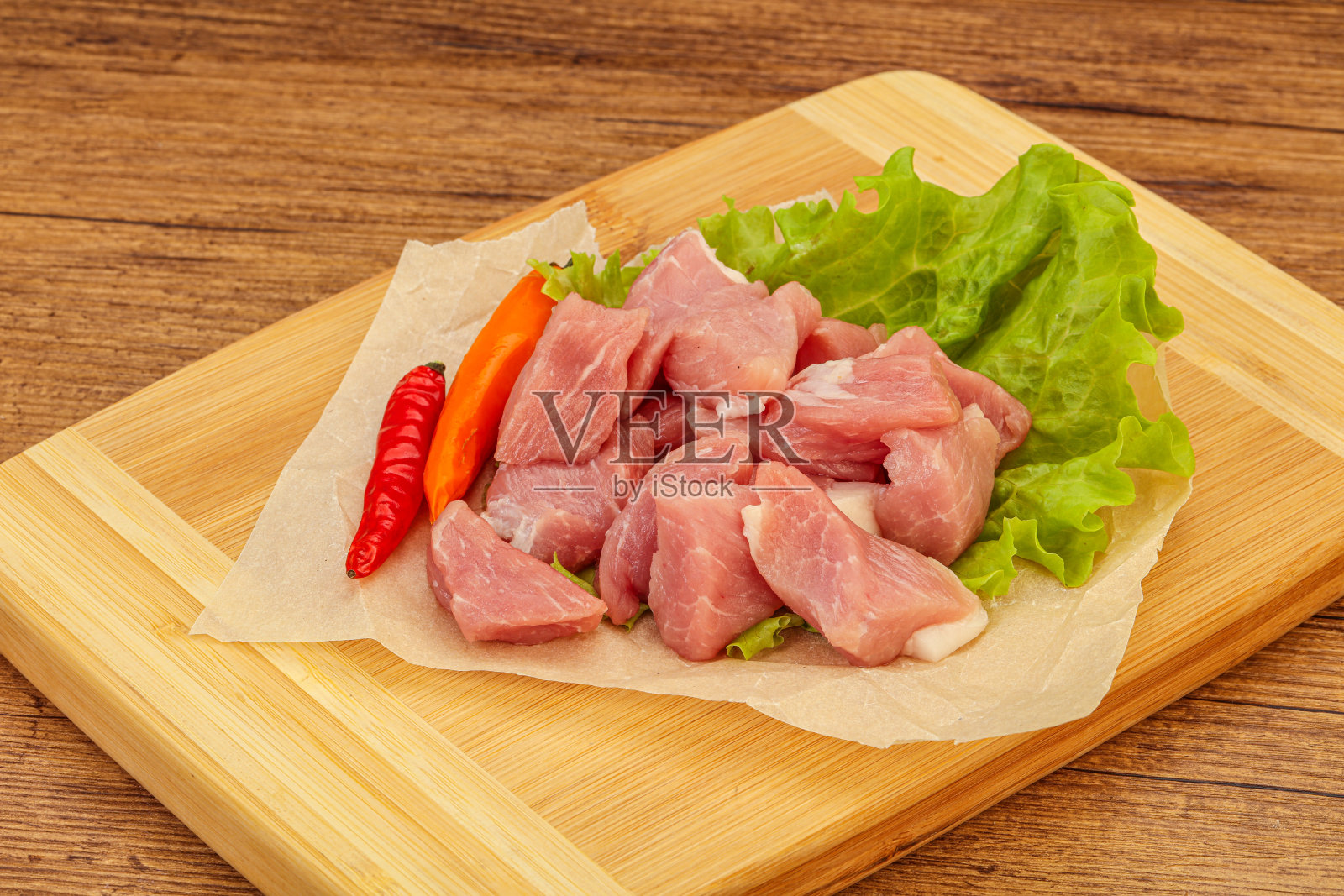 煮用的生猪肉照片摄影图片