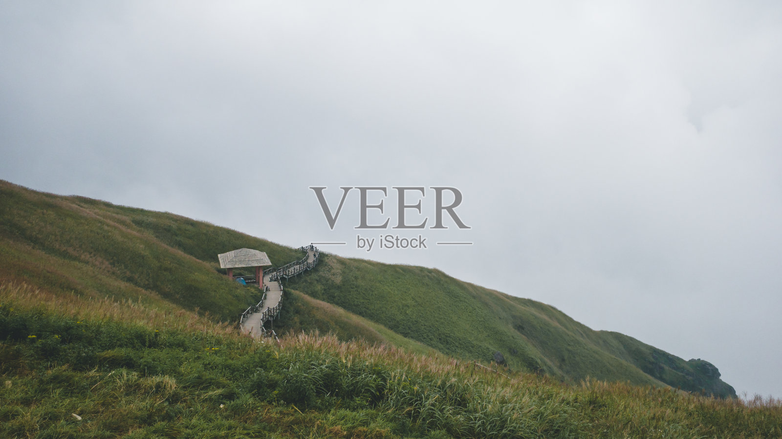 中国江西武公山的山地景观照片摄影图片