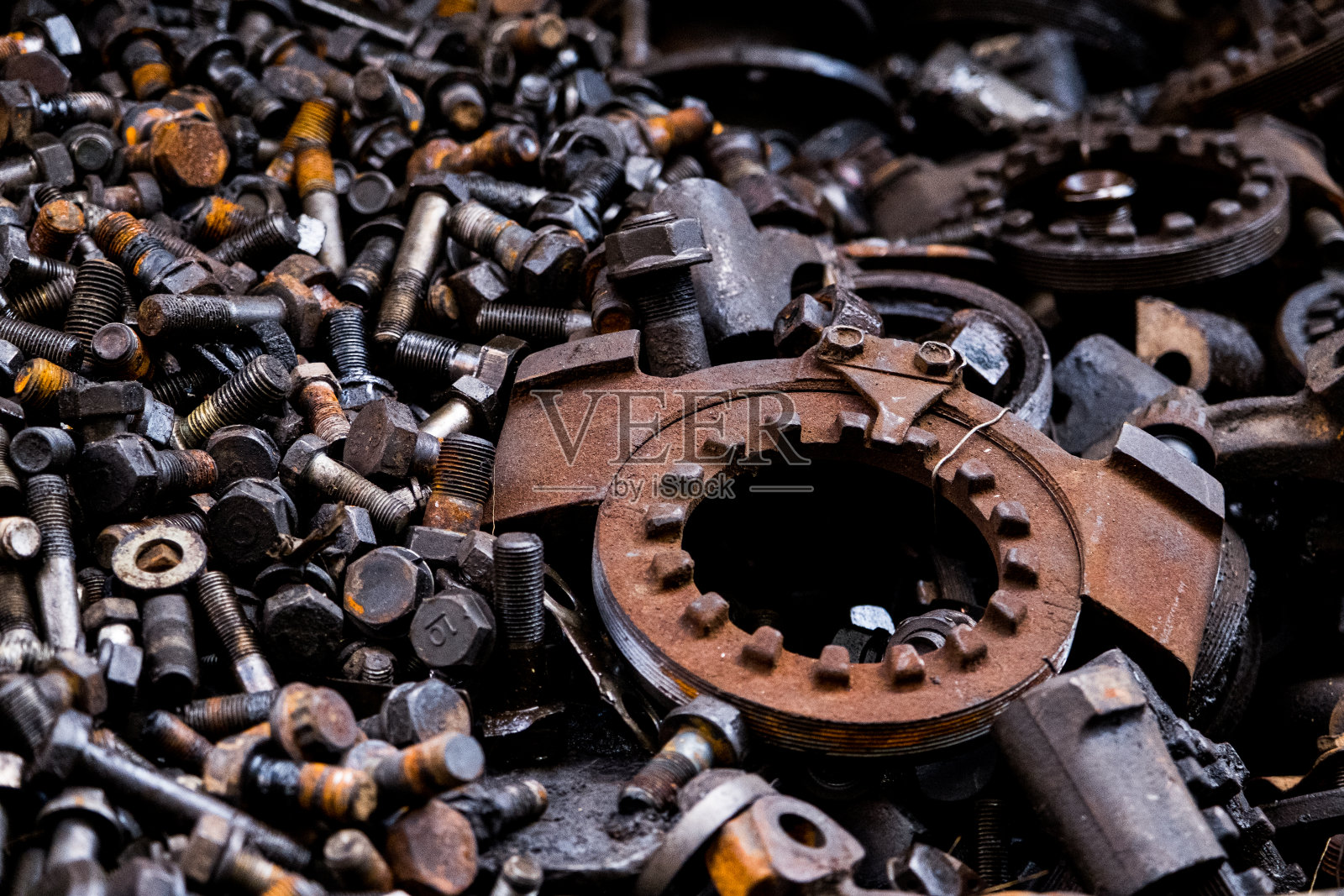 生锈的螺钉和螺栓的纹理照片摄影图片