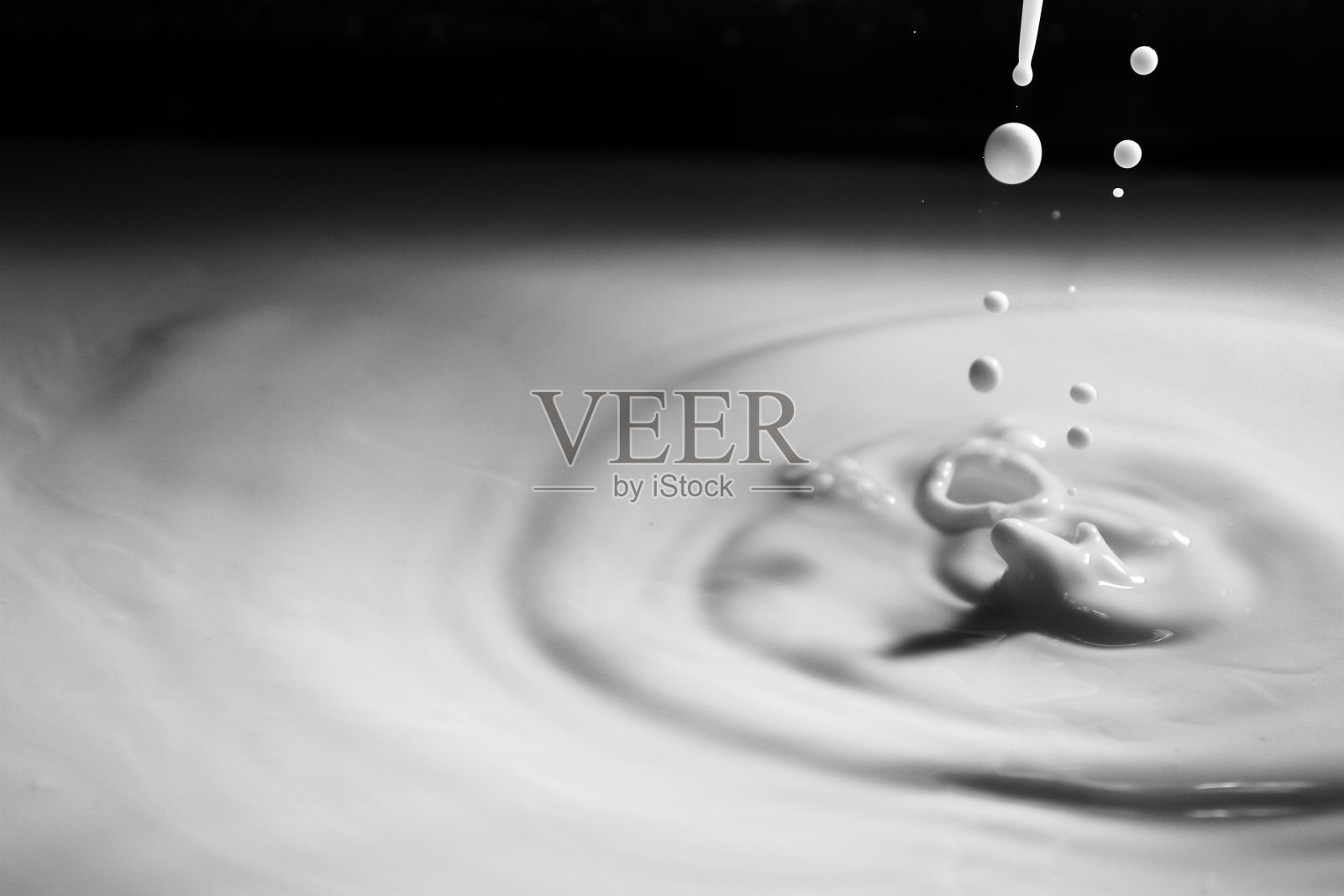 牛奶溅照片摄影图片