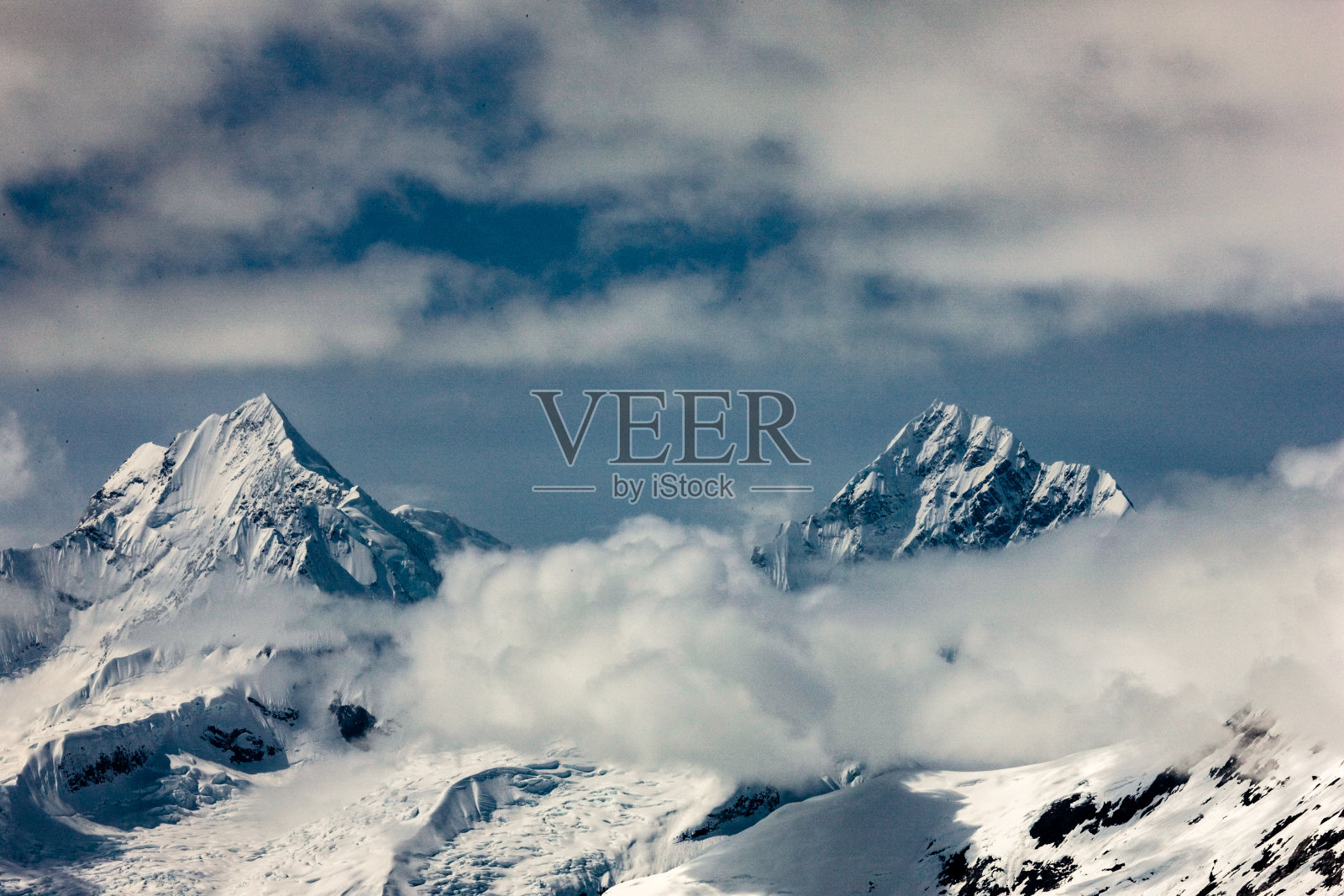 双峰照片摄影图片