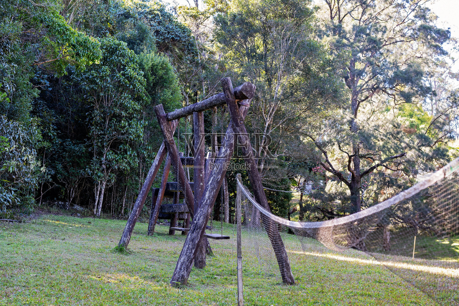 发霉的旧操场照片摄影图片