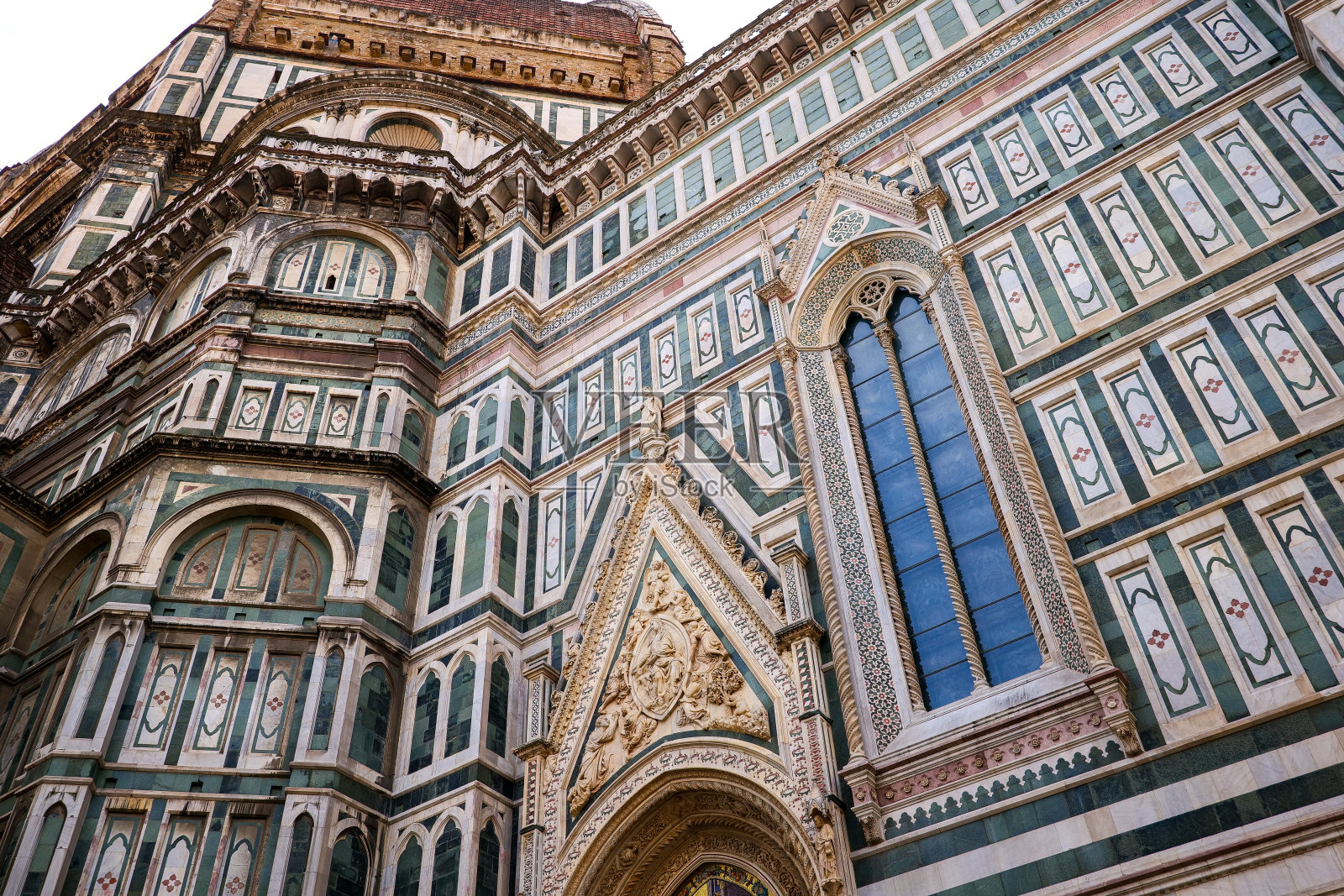 佛罗伦萨圣玛丽亚大教堂左侧的详细视图照片摄影图片