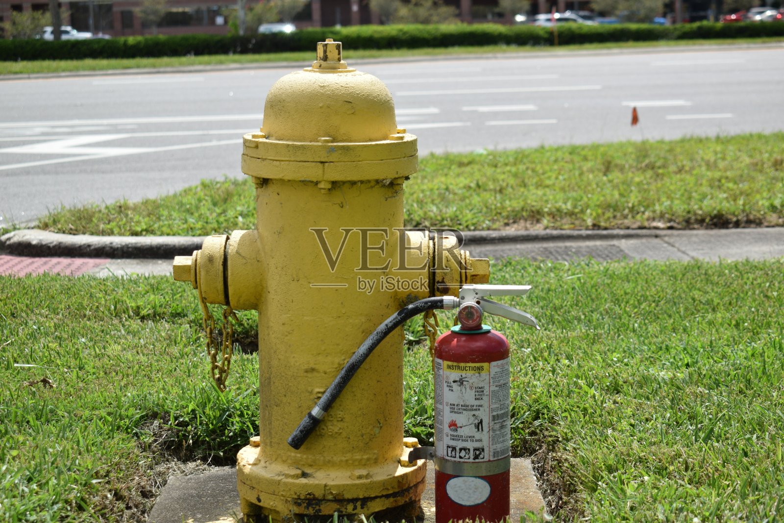 消火栓和灭火器照片摄影图片