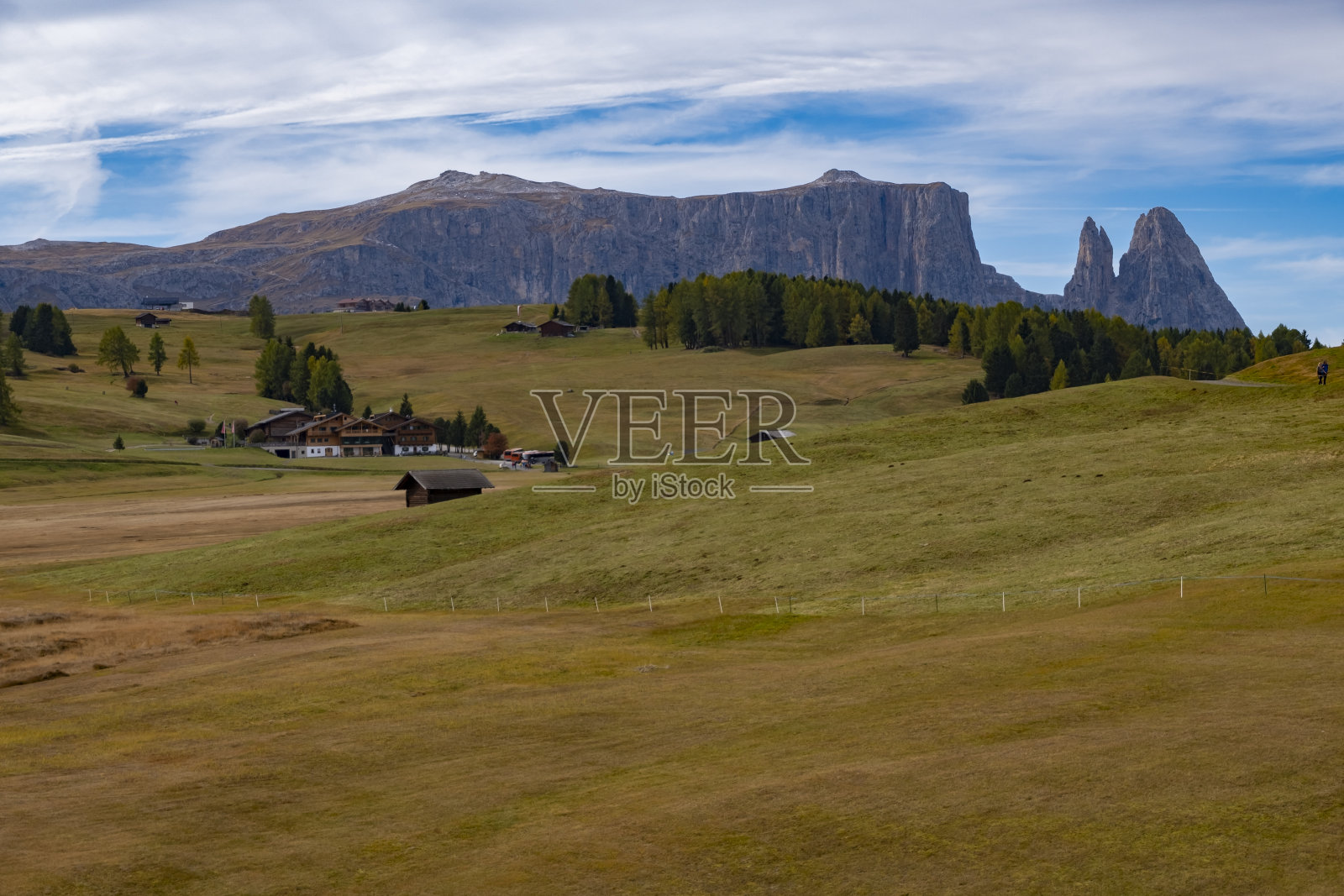 意大利白云石的全景，阿尔卑斯山siusi在奥尔塞意大利。10月。照片摄影图片