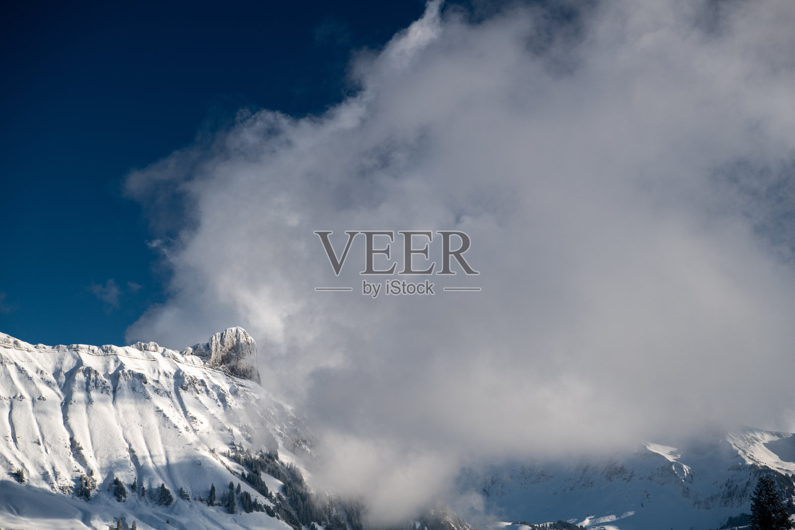 山中的云照片摄影图片