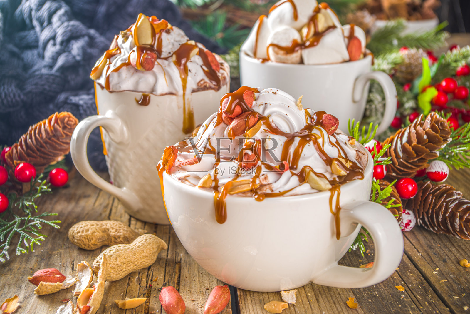 咸焦糖热巧克力照片摄影图片