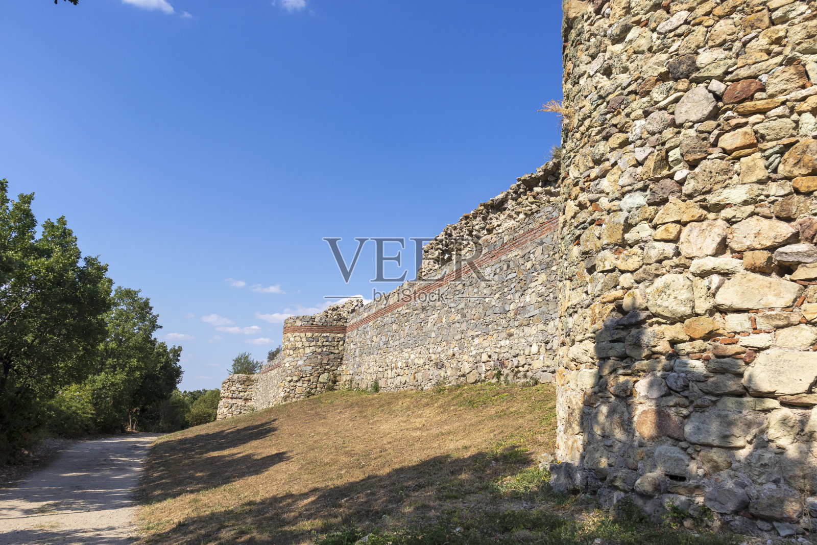 保加利亚哈斯科沃地区，古老的米泽克要塞照片摄影图片